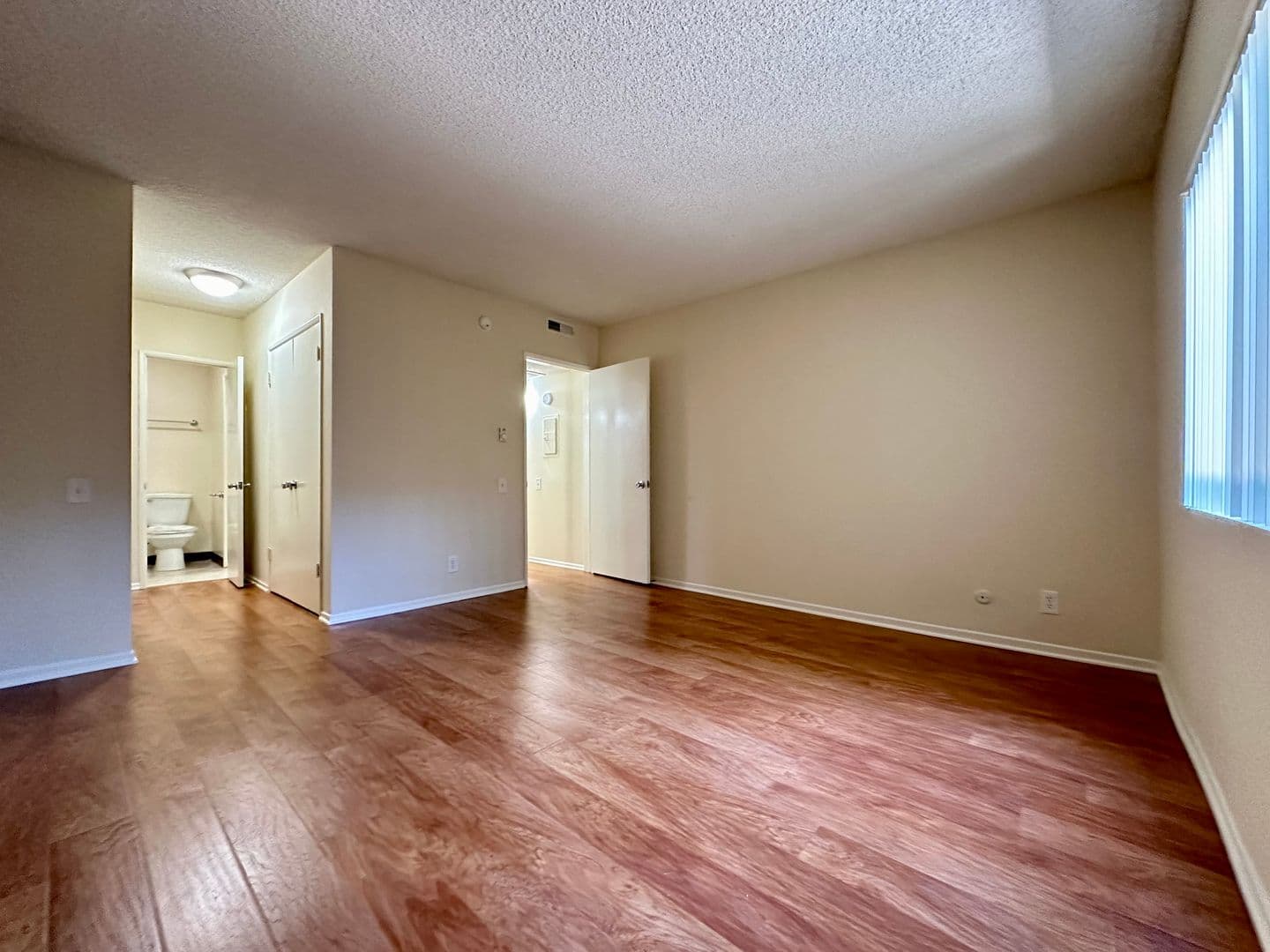 Sherman Oaks Apartment: 14400 Addison St.
