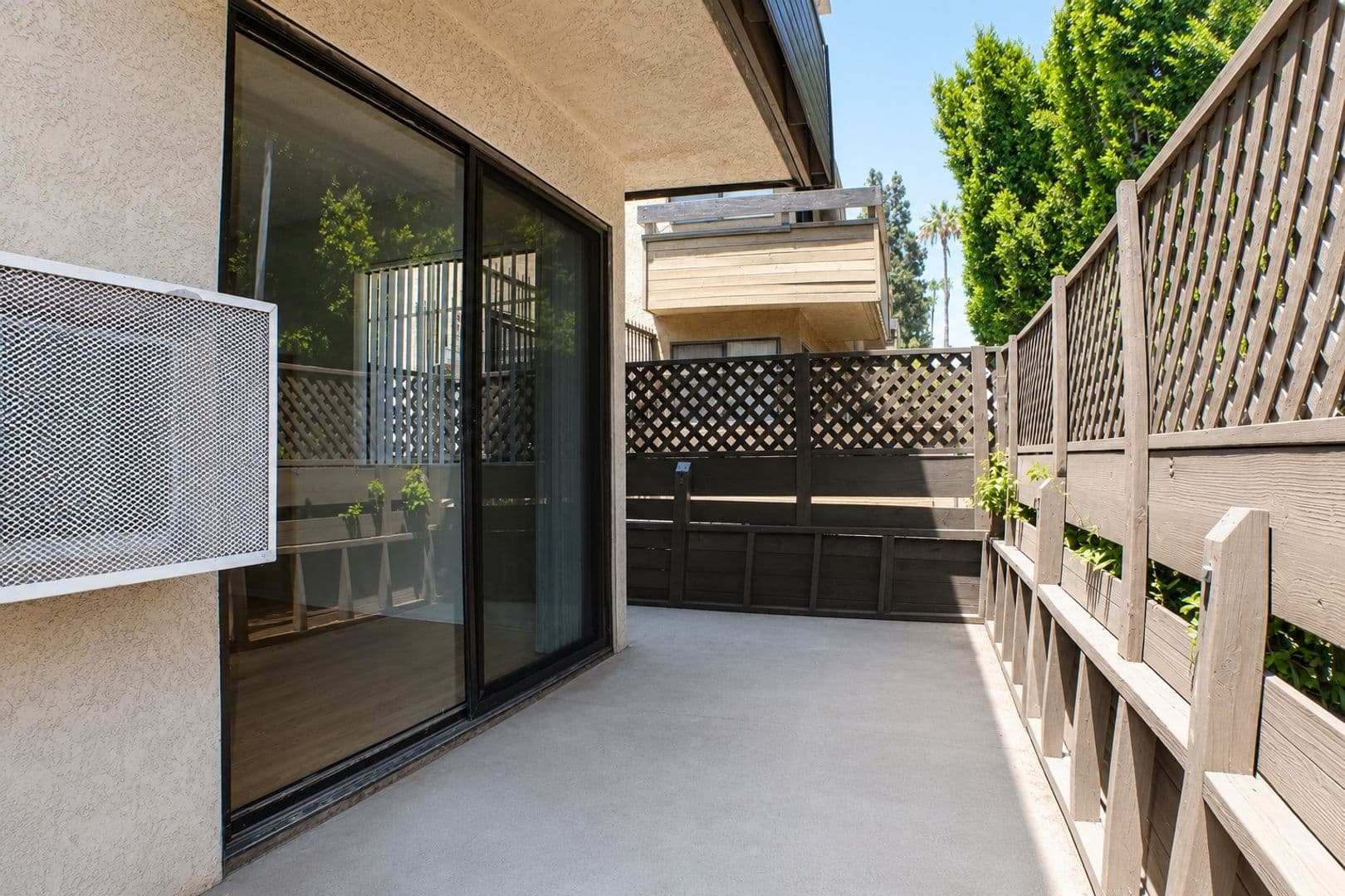 Mission Hills Apartment: 9939 Sepulveda Blvd