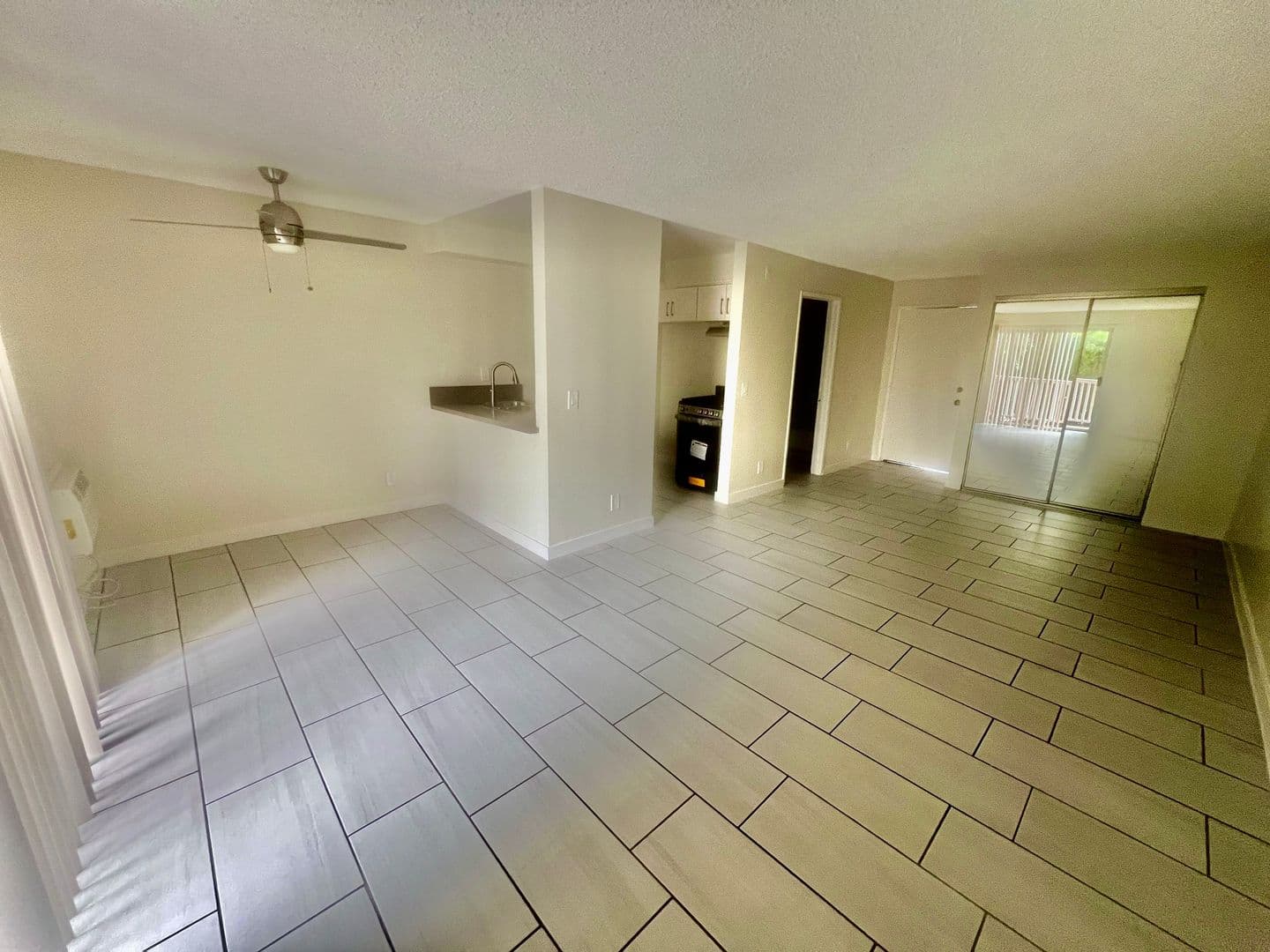 Panorama City Apartment: 14695 Parthenia St.