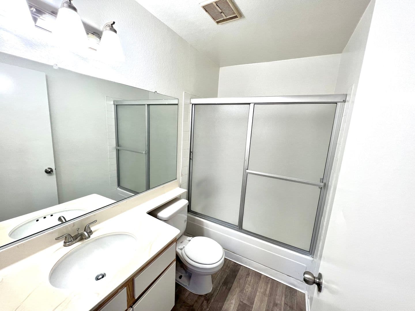 Northridge Apartment: 17710 Lassen Street