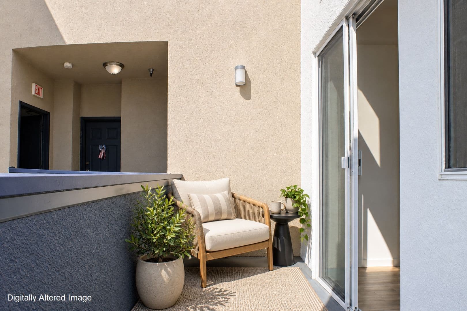 North Hollywood Apartment: 11473 Riverside Drive