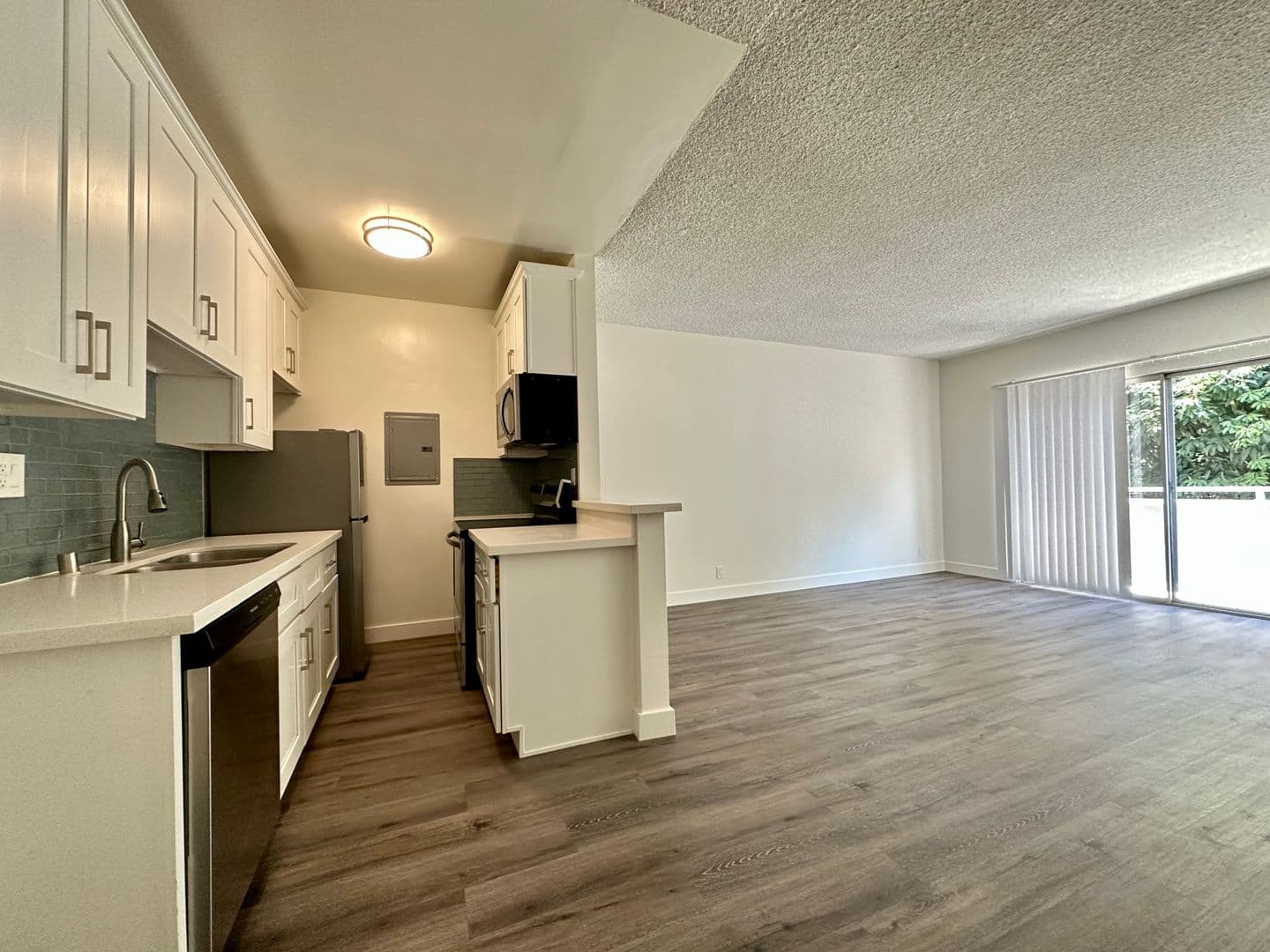 Sherman Oaks Apartment: 14320 Addison St.