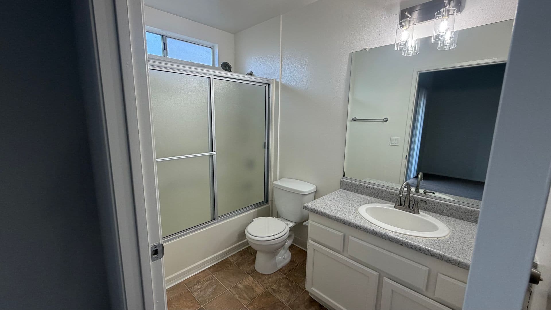North Hollywood Apartment: 5640 Farmdale Ave