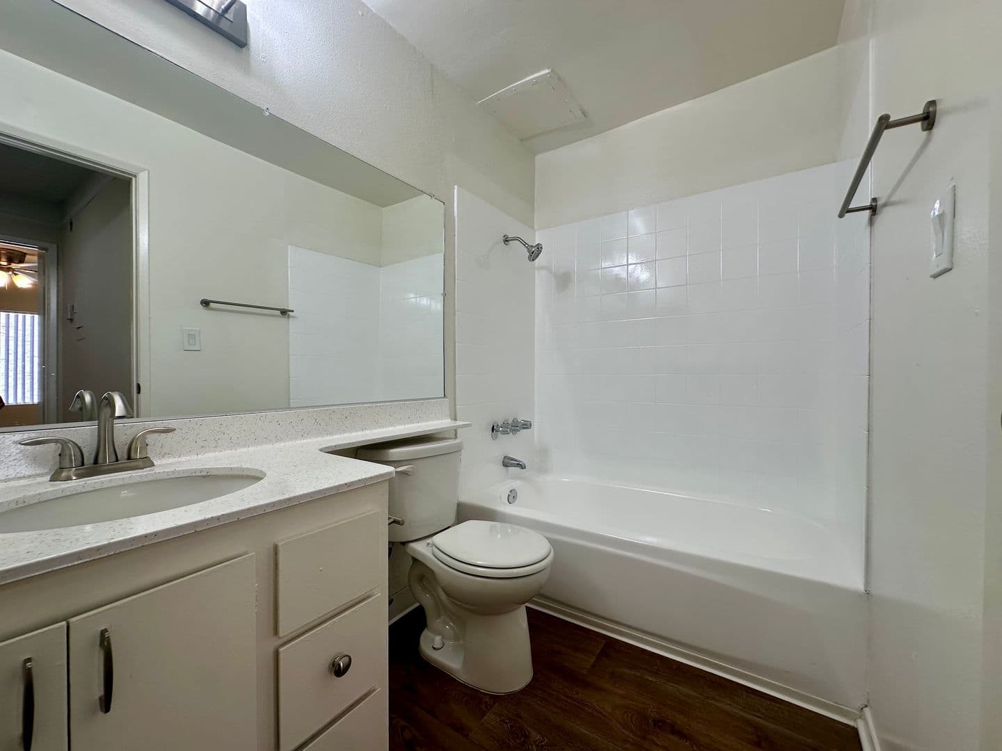 Northridge Apartment: 17841 Lassen Street