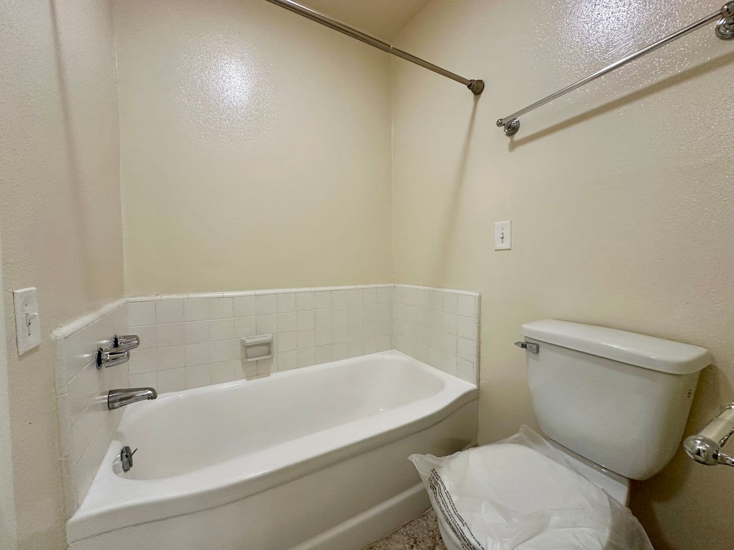 Sherman Oaks Apartment: 14400 Addison St.