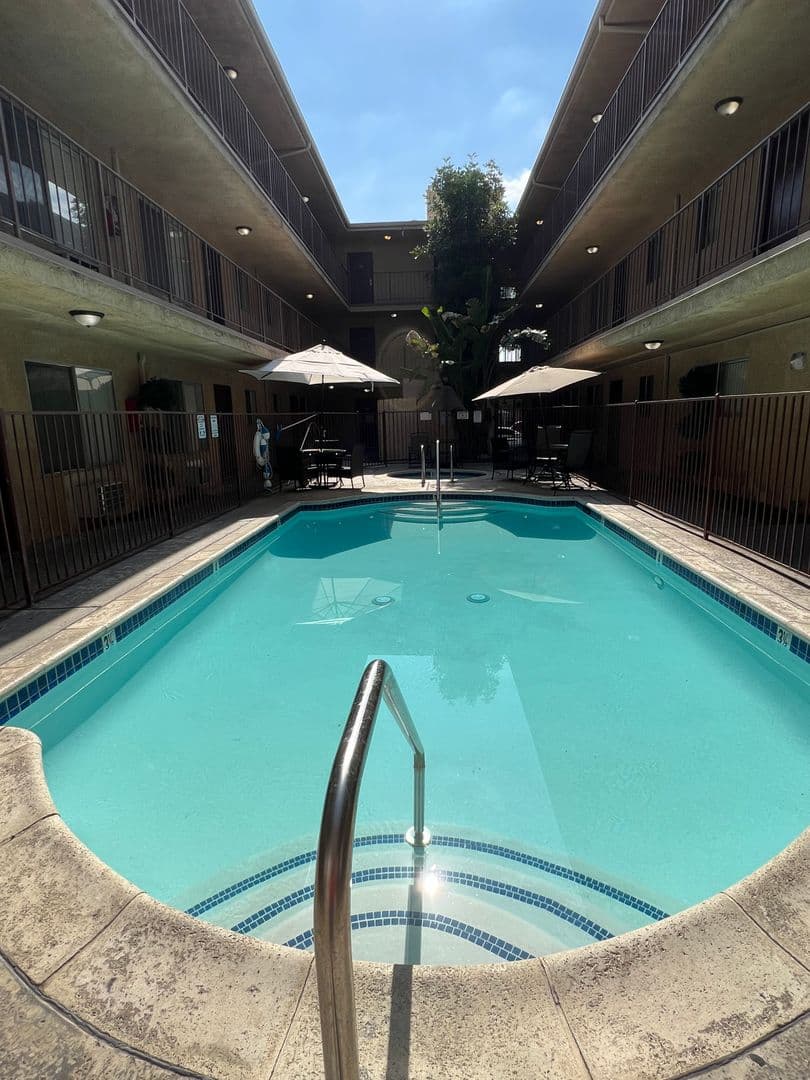 North Hills Apartment: 8545 Columbus Ave.