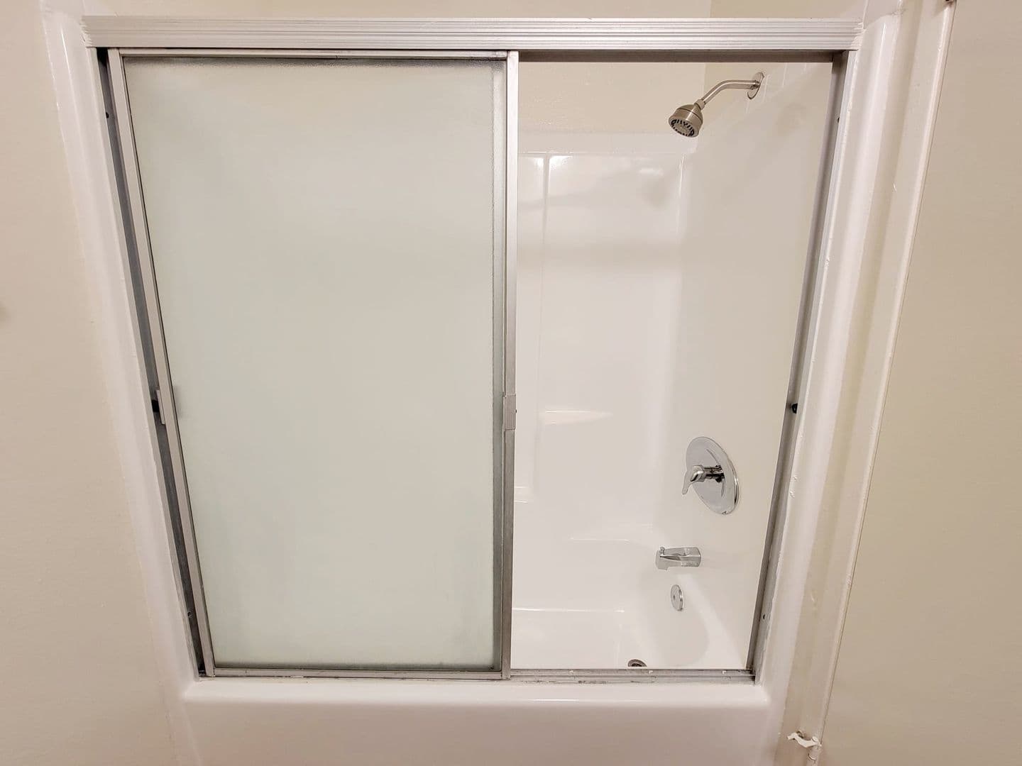 Canoga Park Apartment: 7052 Remmet Ave