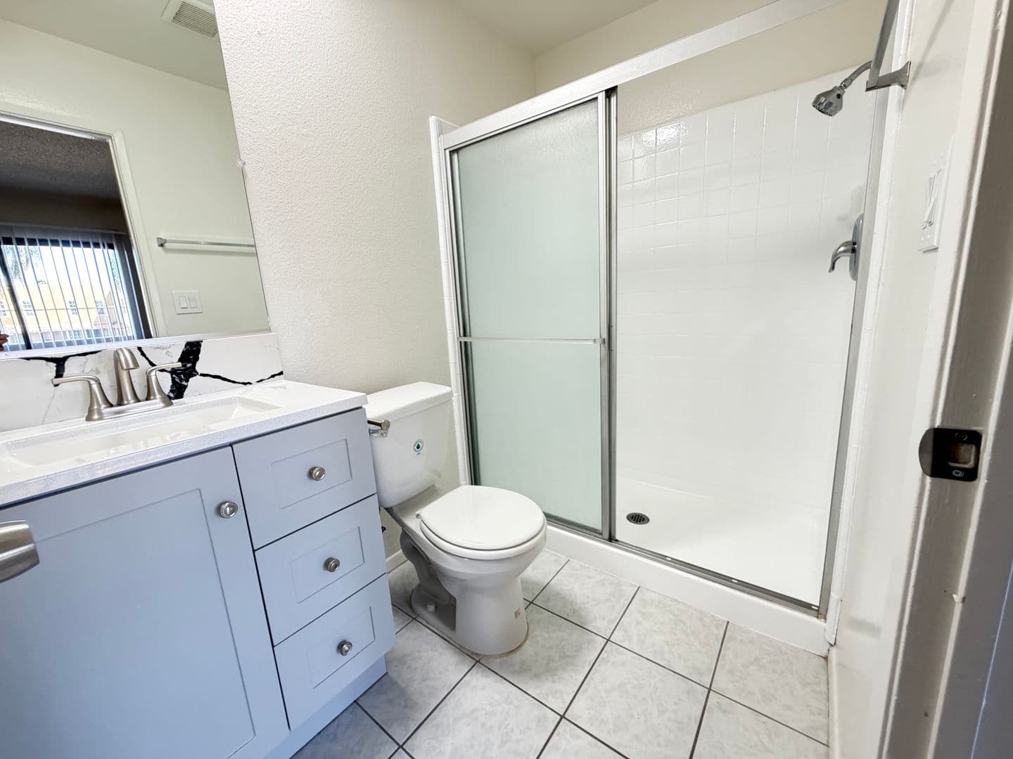 Van Nuys Apartment: 14250 Sherman Way