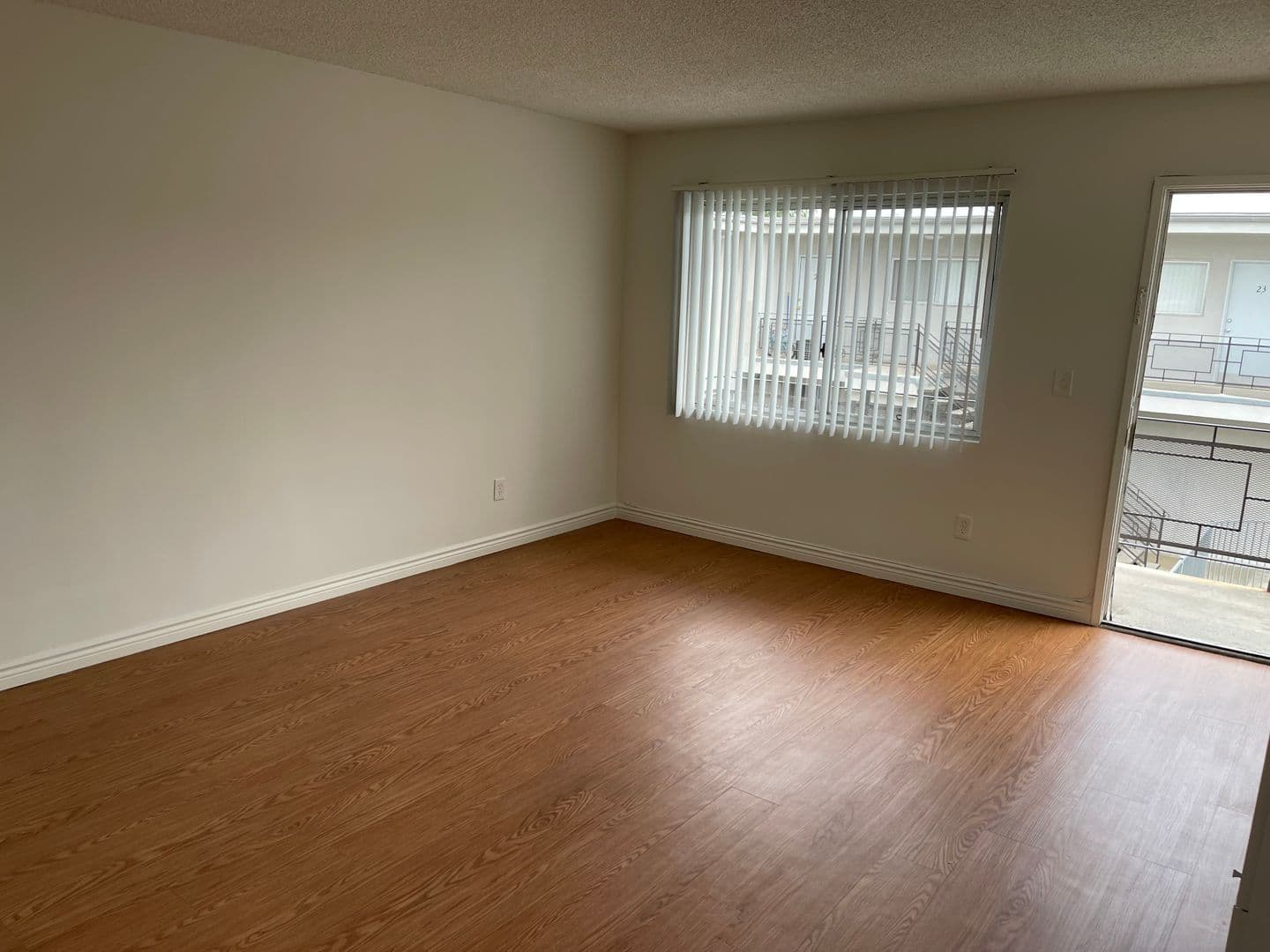 Granada Hills Apartment: 16914 Blackhawk Street