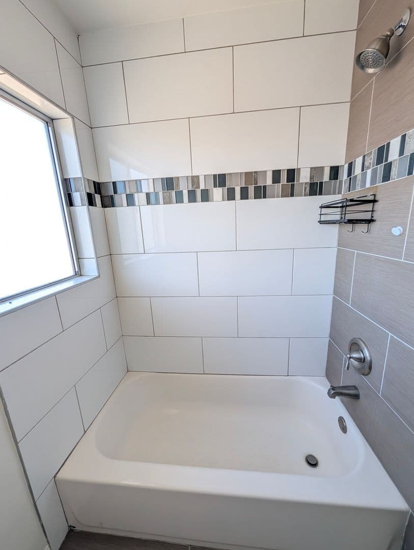 Sherman Oaks Apartment: 13535 Moorpark Street