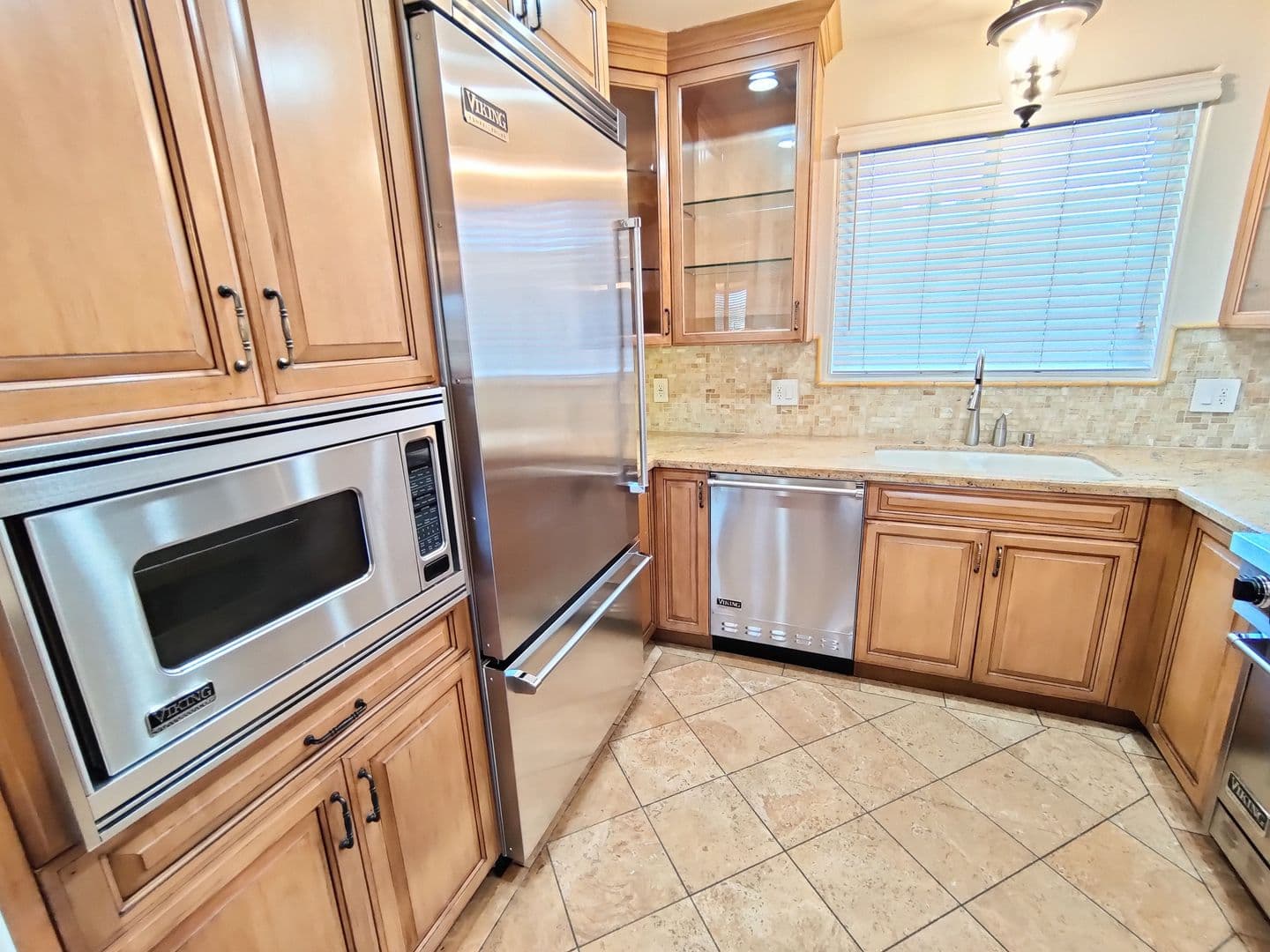 Studio City Apartment: 4350 Vantage Avenue