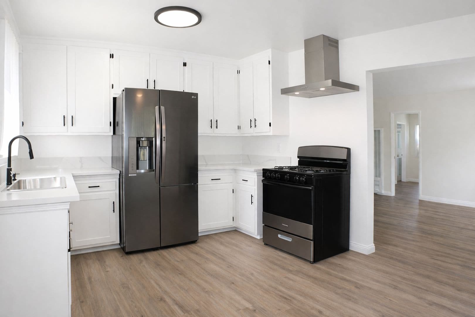 North Hollywood Apartment: 6859-6865 Fulton Ave.