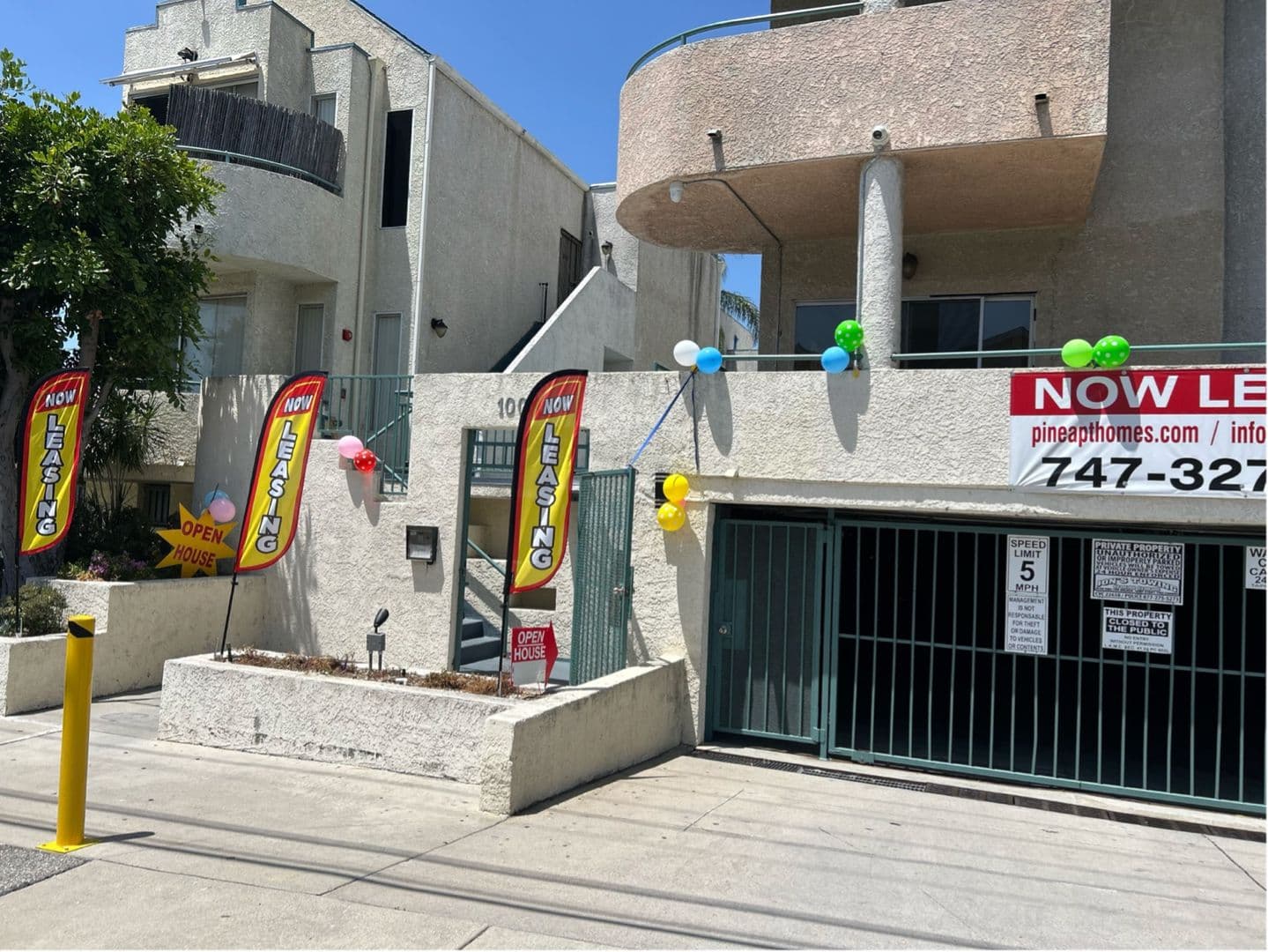 Tujunga Apartment: 10051 Pinewood Ave.