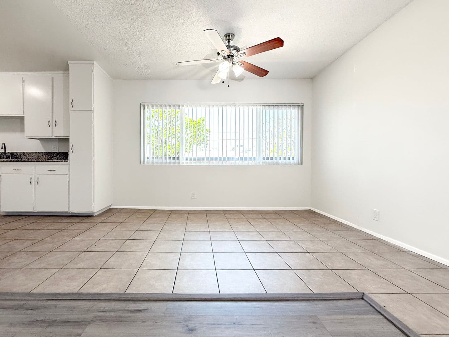 No. Hollywood Apartment: 7616 Fulton Avenue