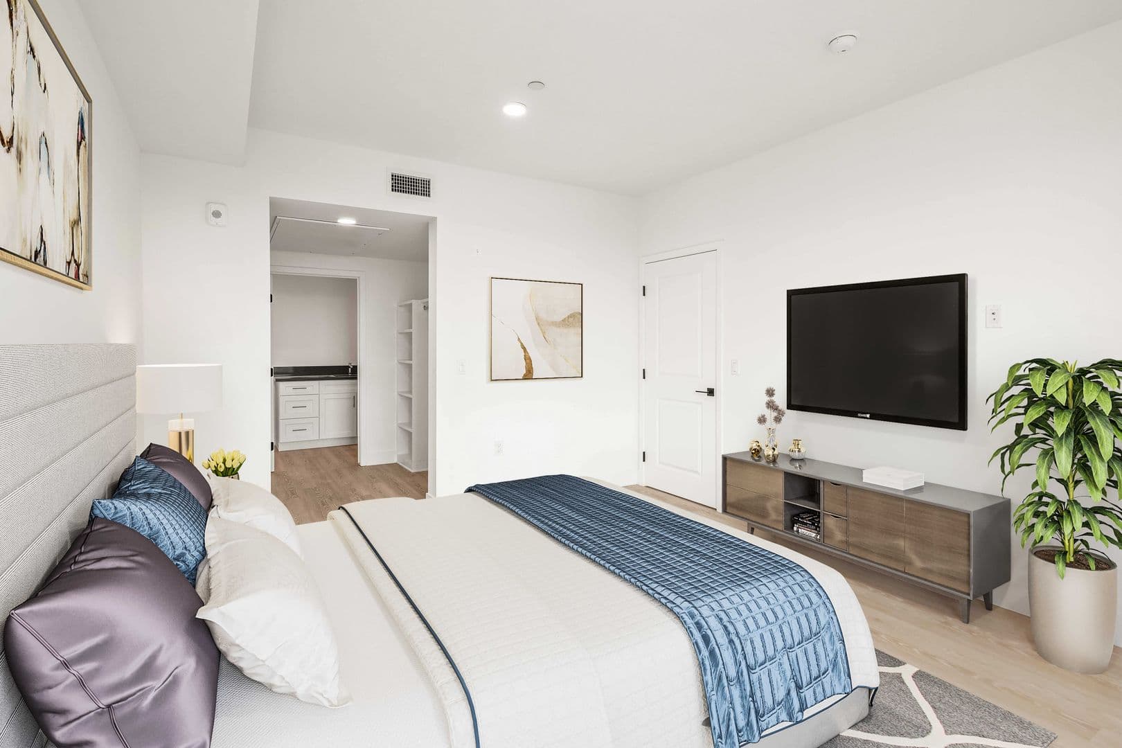 North Hollywood Apartment: 11714 Archwood Street