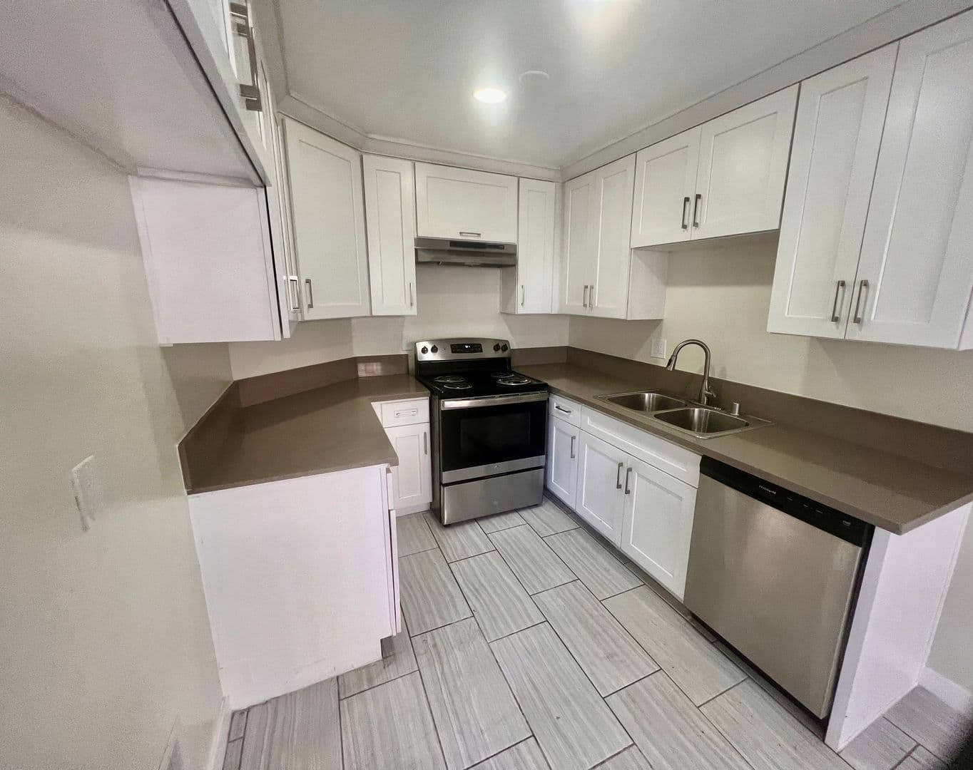 North Hills Apartment: 8533 Columbus Ave.