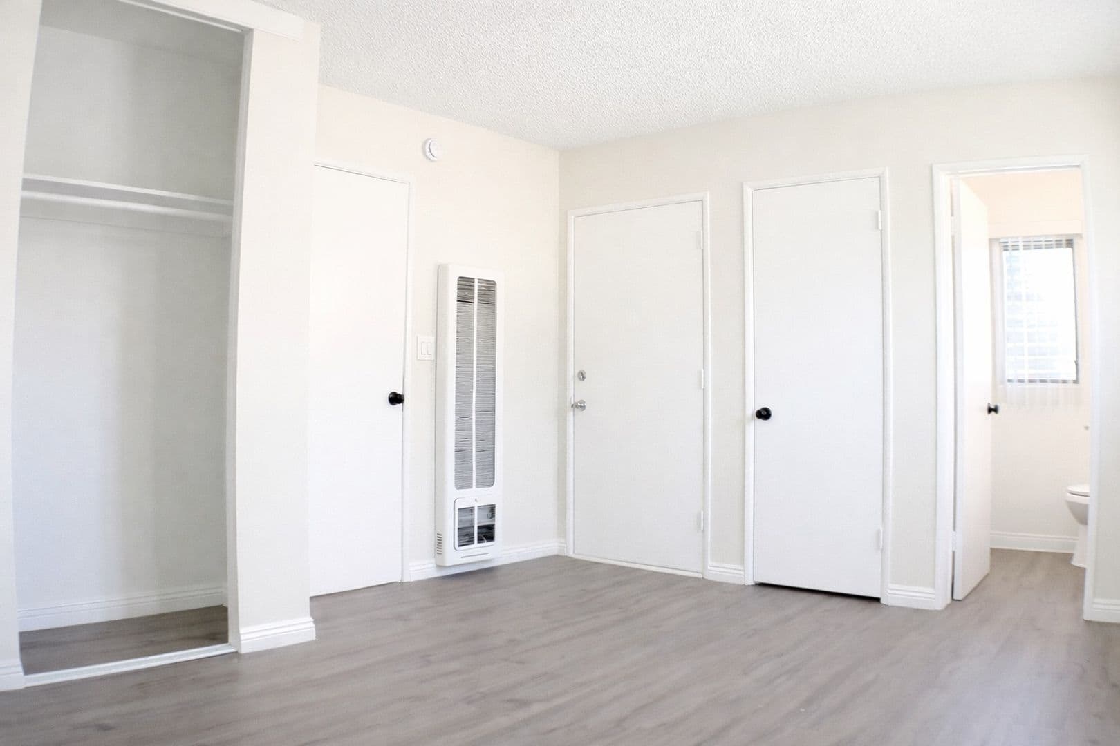 North Hollywood Apartment: 6859-6865 Fulton Ave.