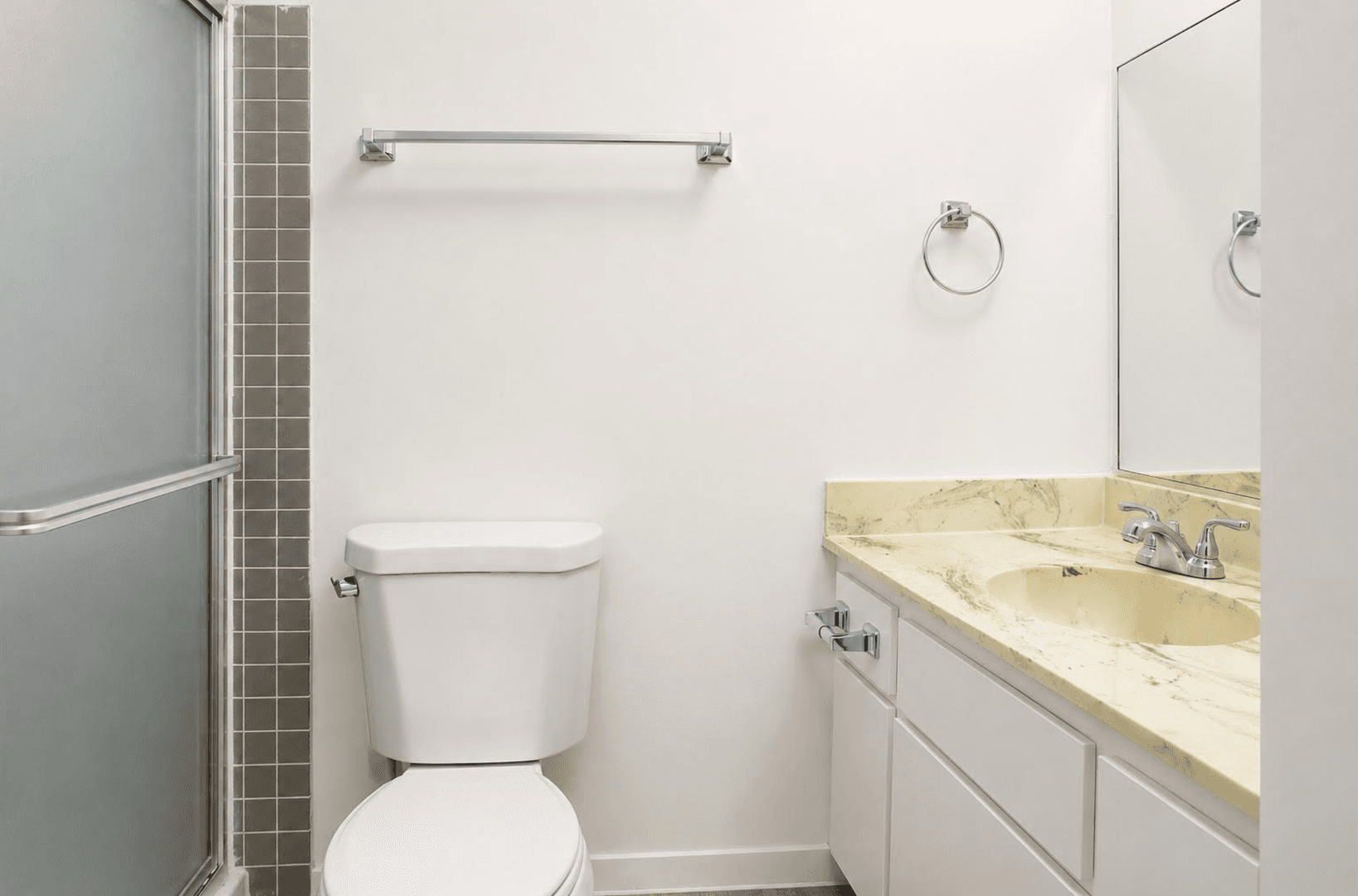 Los Angeles Apartment: 433 S. Hobart Blvd.