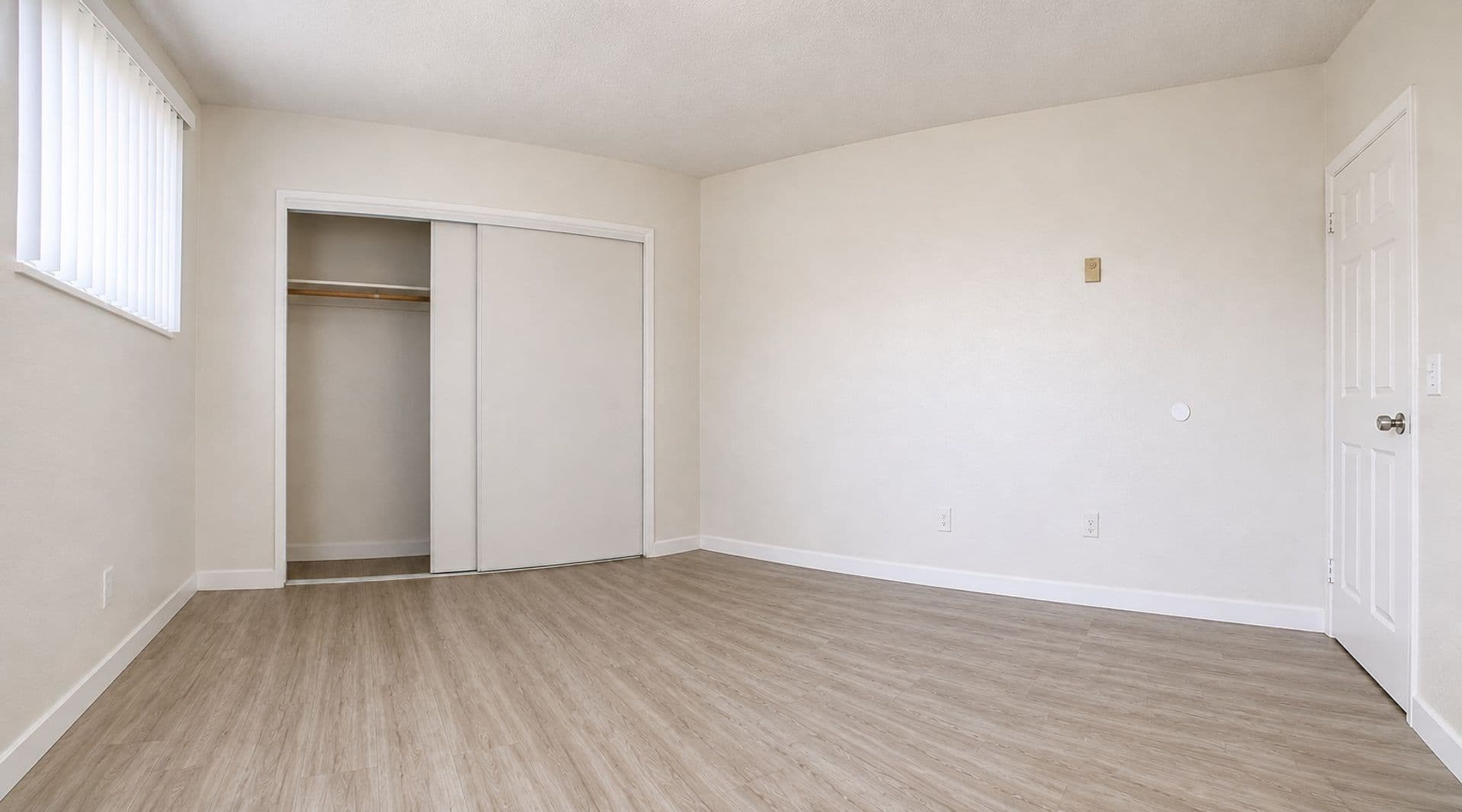 North Hills Apartment: 8615 Columbus Ave.