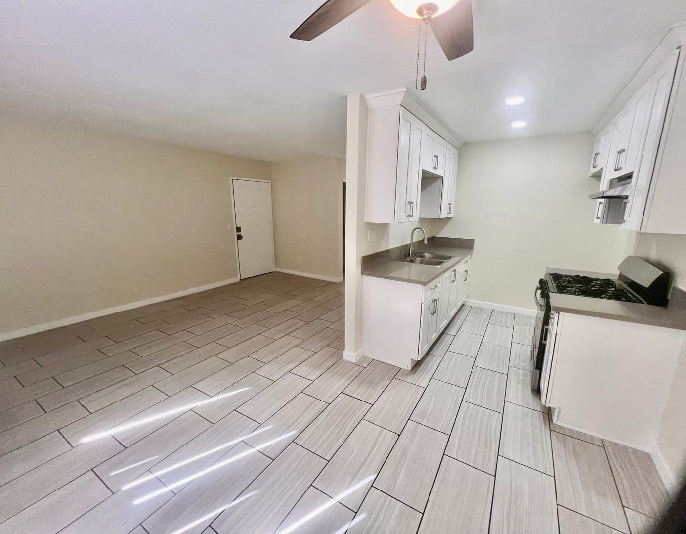 North Hills Apartment: 8558 Columbus Ave.