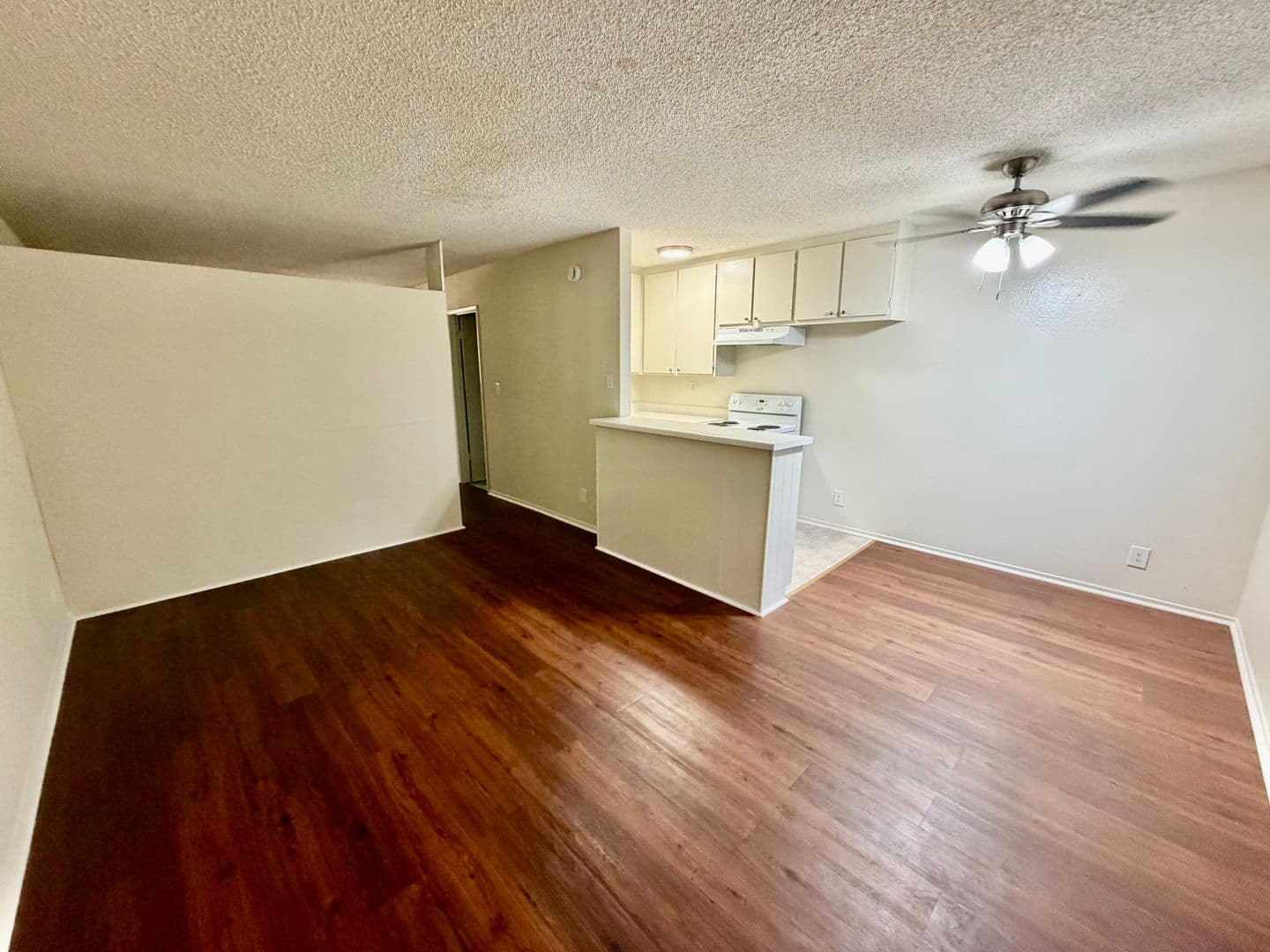 Canoga Park Apartment: 7052 Remmet Ave