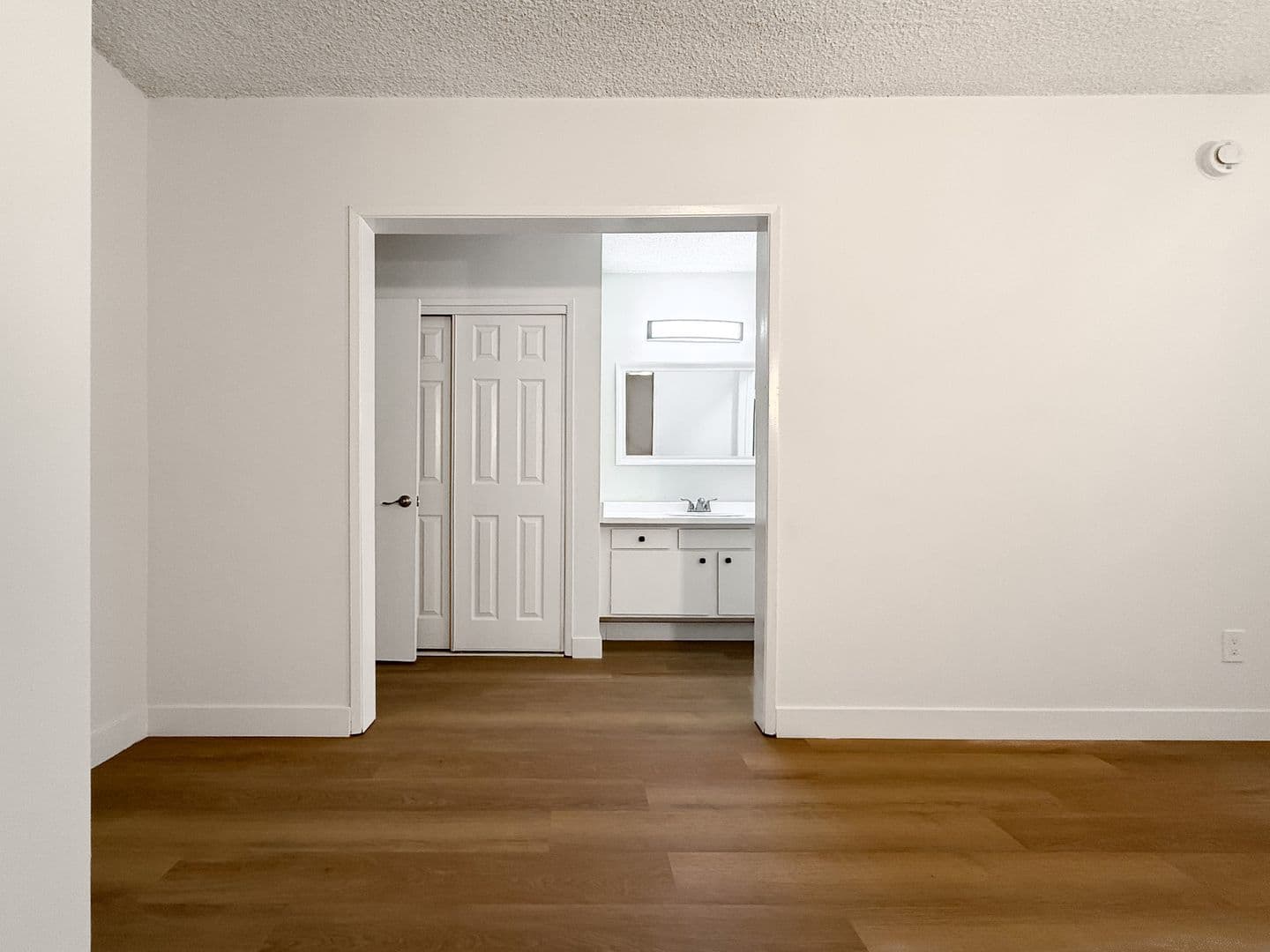 Woodland Hills Apartment: 5480 Quakertown Ave