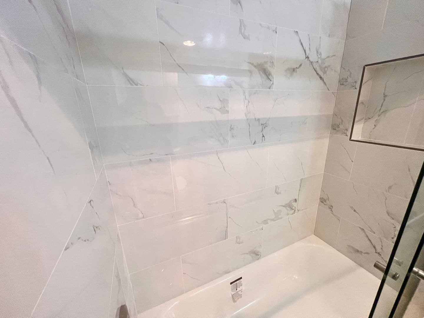 North Hills Apartment: 8533 Columbus Ave.