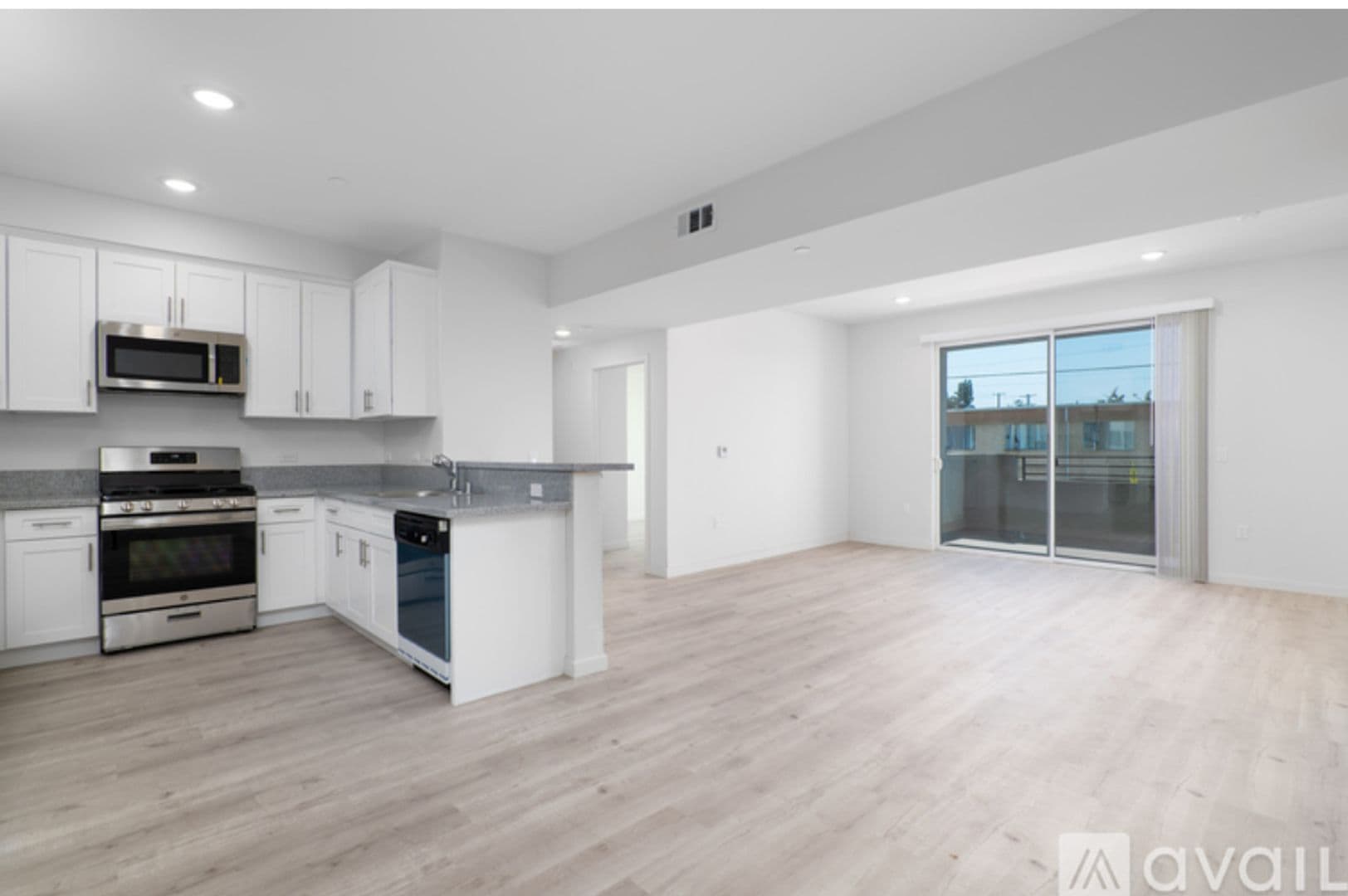 Van Nuys Apartment: 15755 Saticoy St.