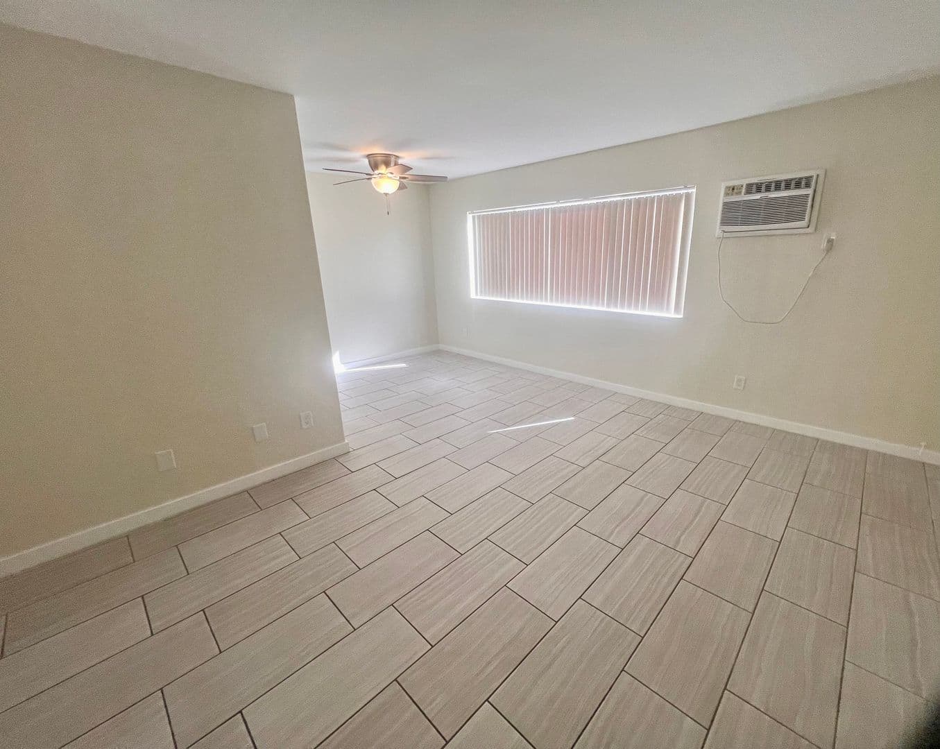 North Hills Apartment: 8558 Columbus Ave.