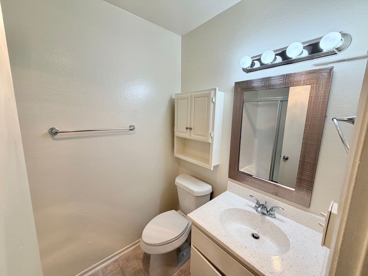 Canoga Park Apartment: 7052 Remmet Ave