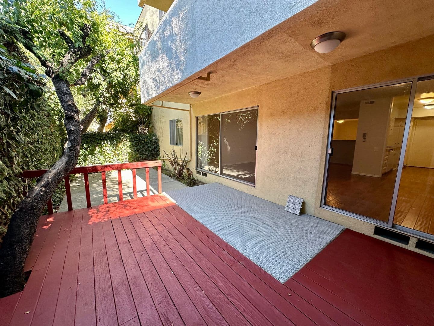 Sherman Oaks Apartment: 14400 Addison St.