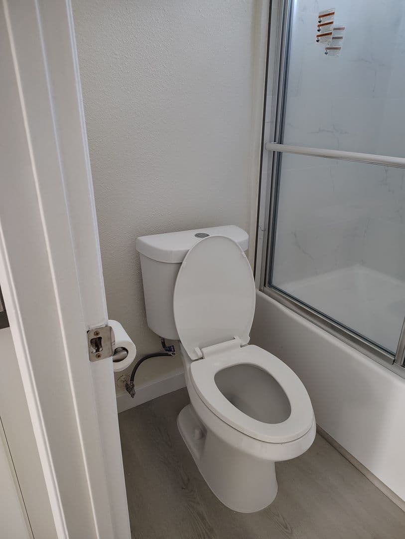 Van Nuys Apartment: 7057 Haskell Ave.