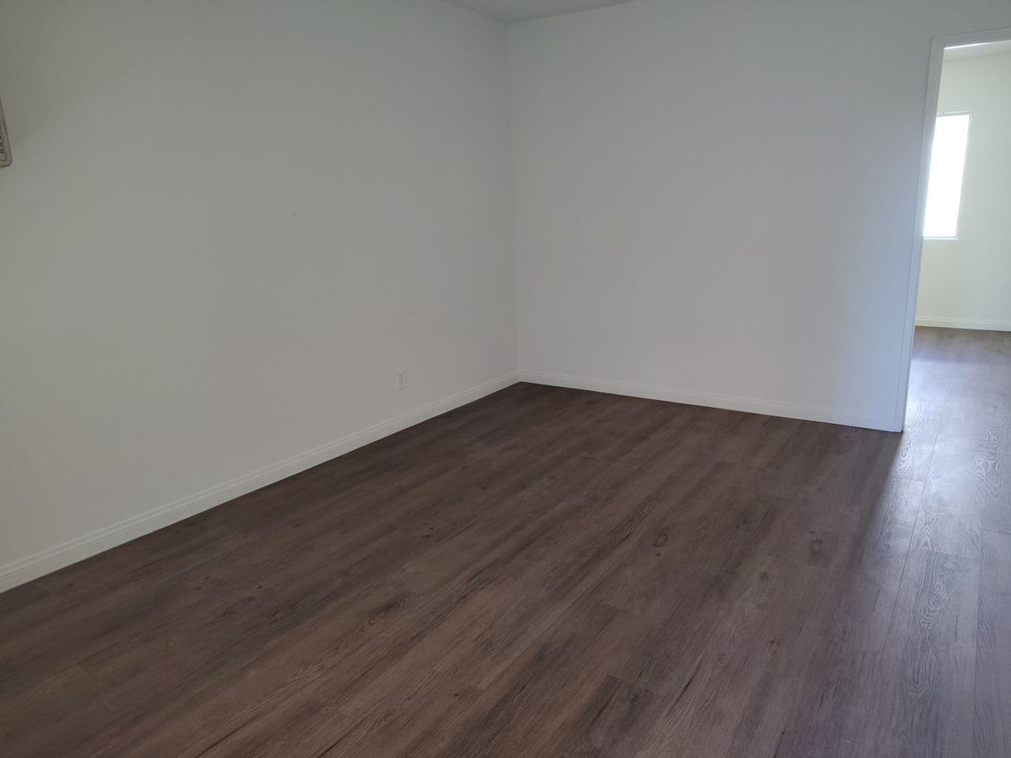 Reseda Apartment: 7521 & 7528 Canby Ave.