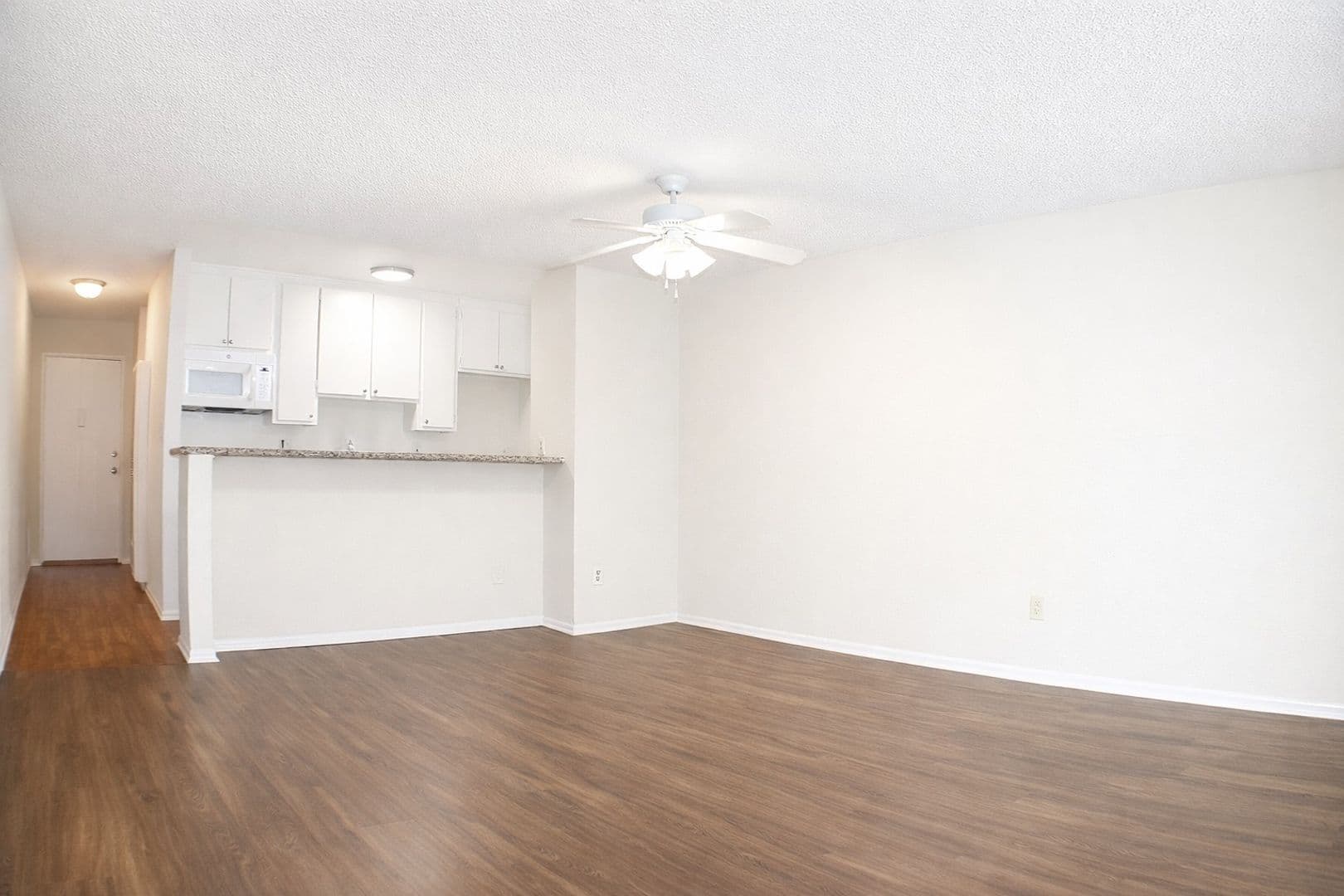 Valley Village Apartment: 5747 Laurel Canyon Boulevard