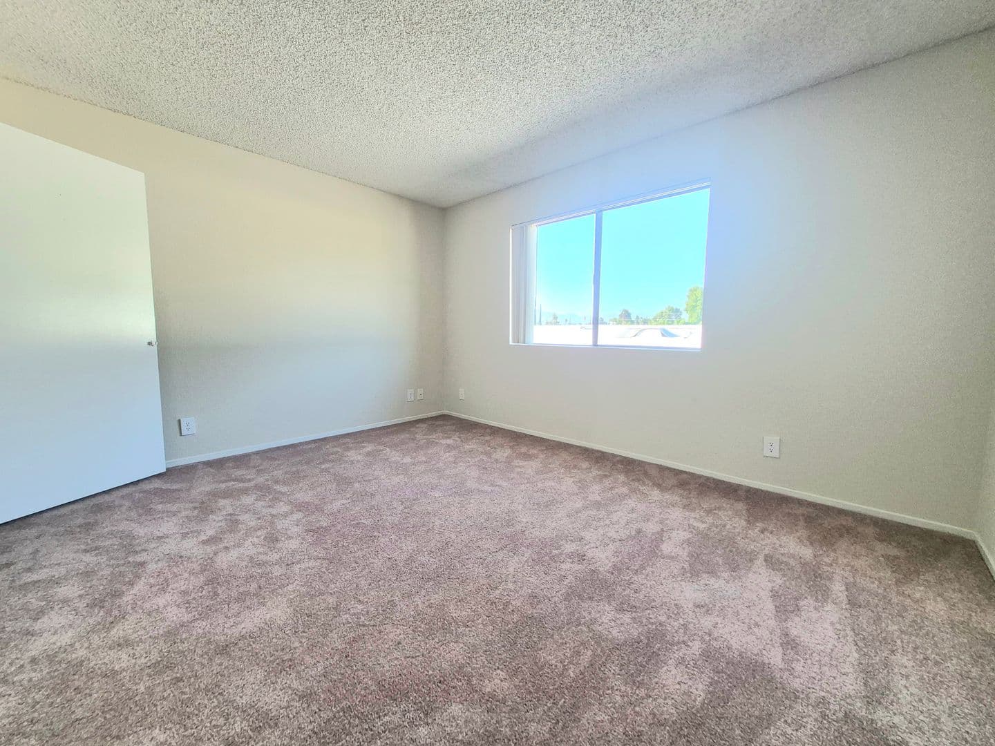 Canoga Park Apartment: 7255 Independence Ave