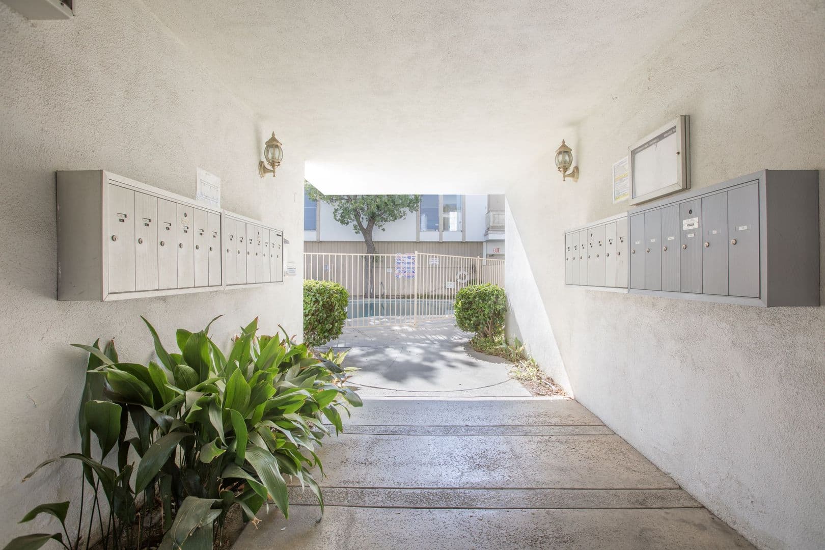 Northridge Apartment: 18100 Roscoe Blvd.