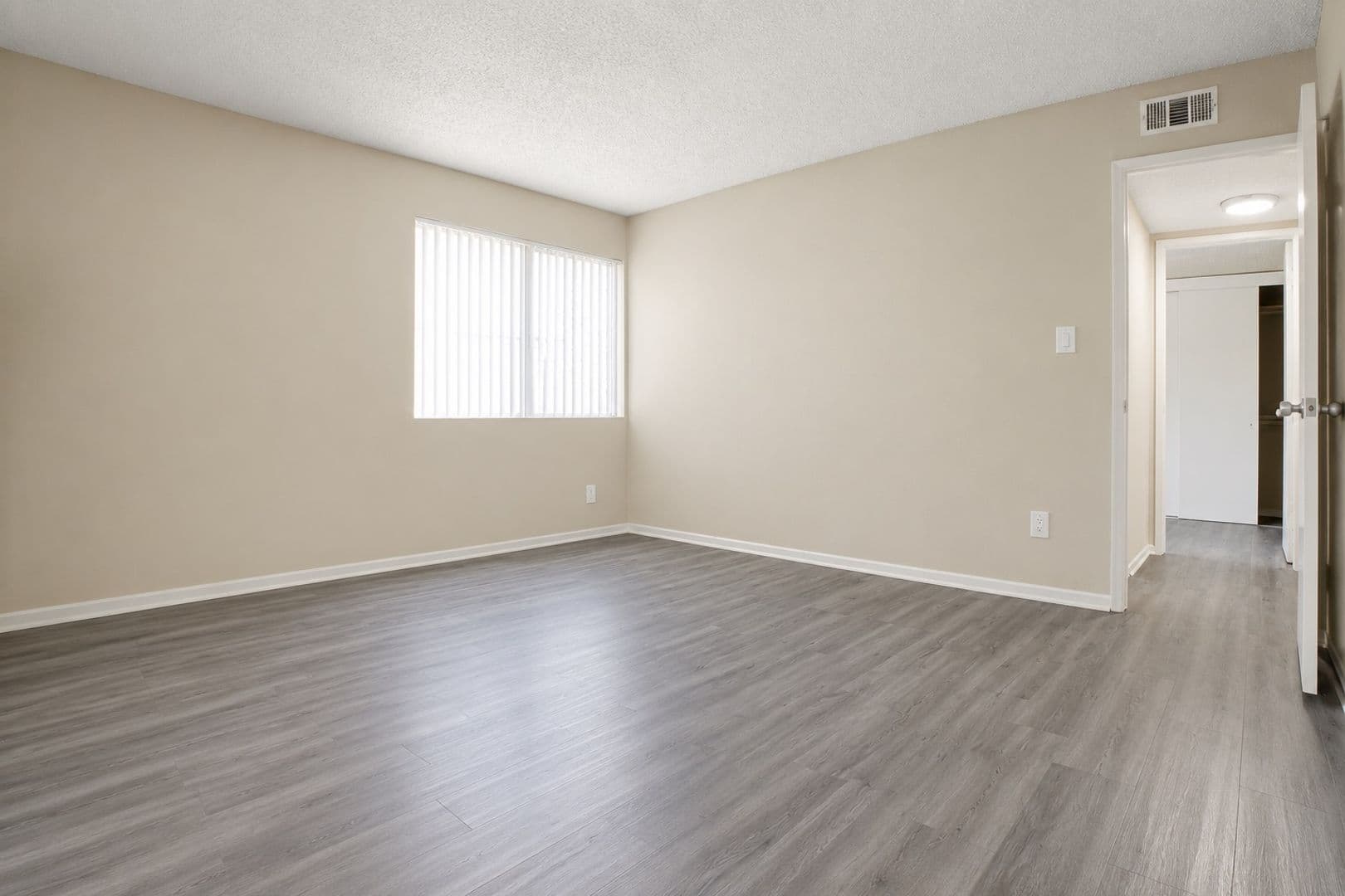 Northridge Apartment: 18100 Roscoe Blvd.