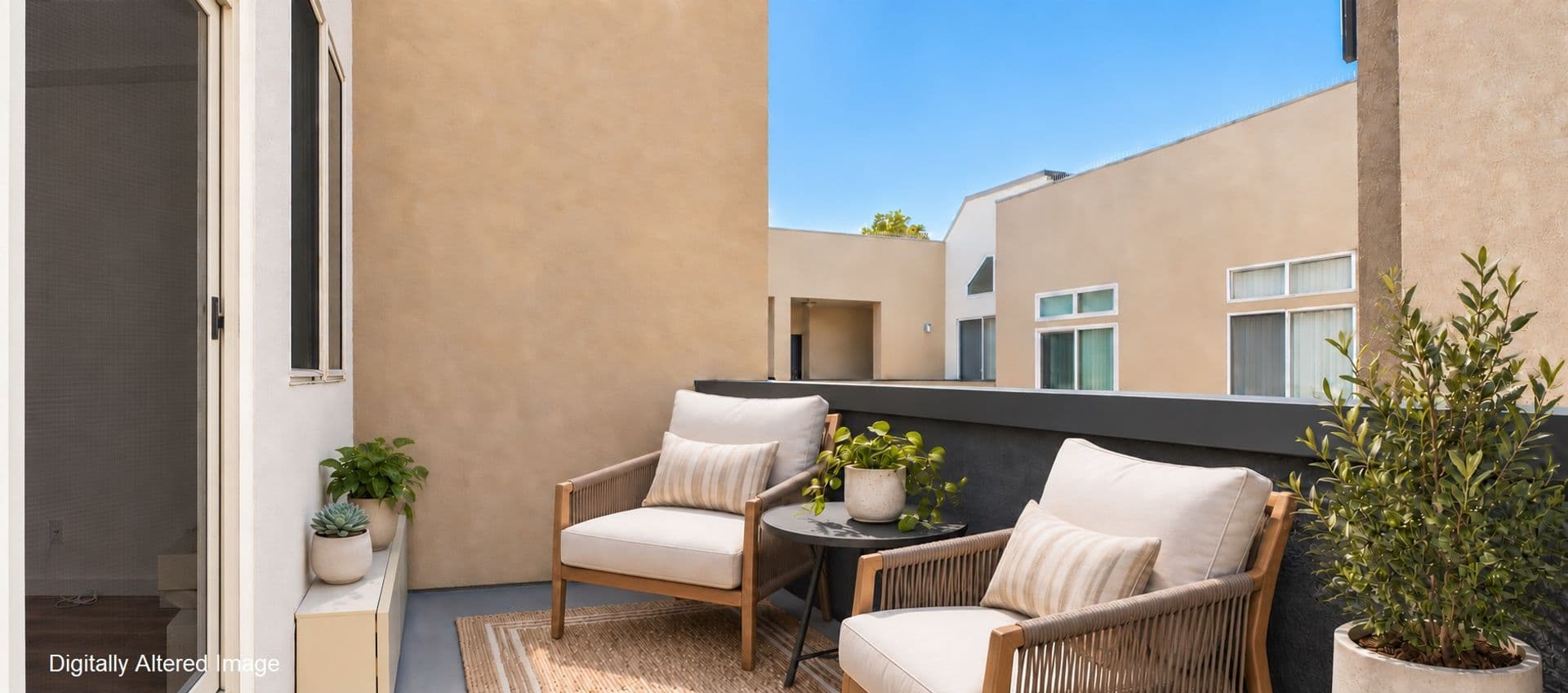 North Hollywood Apartment: 11473 Riverside Drive