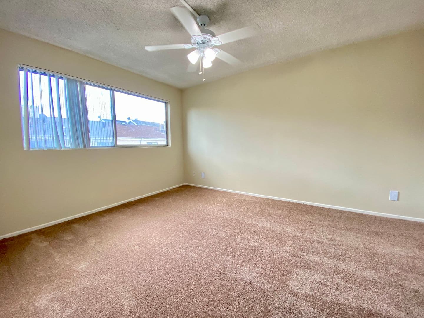 Northridge Apartment: 8830 Etiwanda Ave
