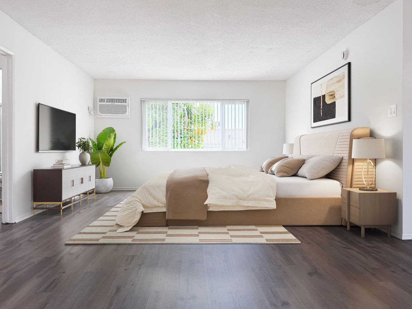 No. Hollywood Apartment: 7616 Fulton Avenue