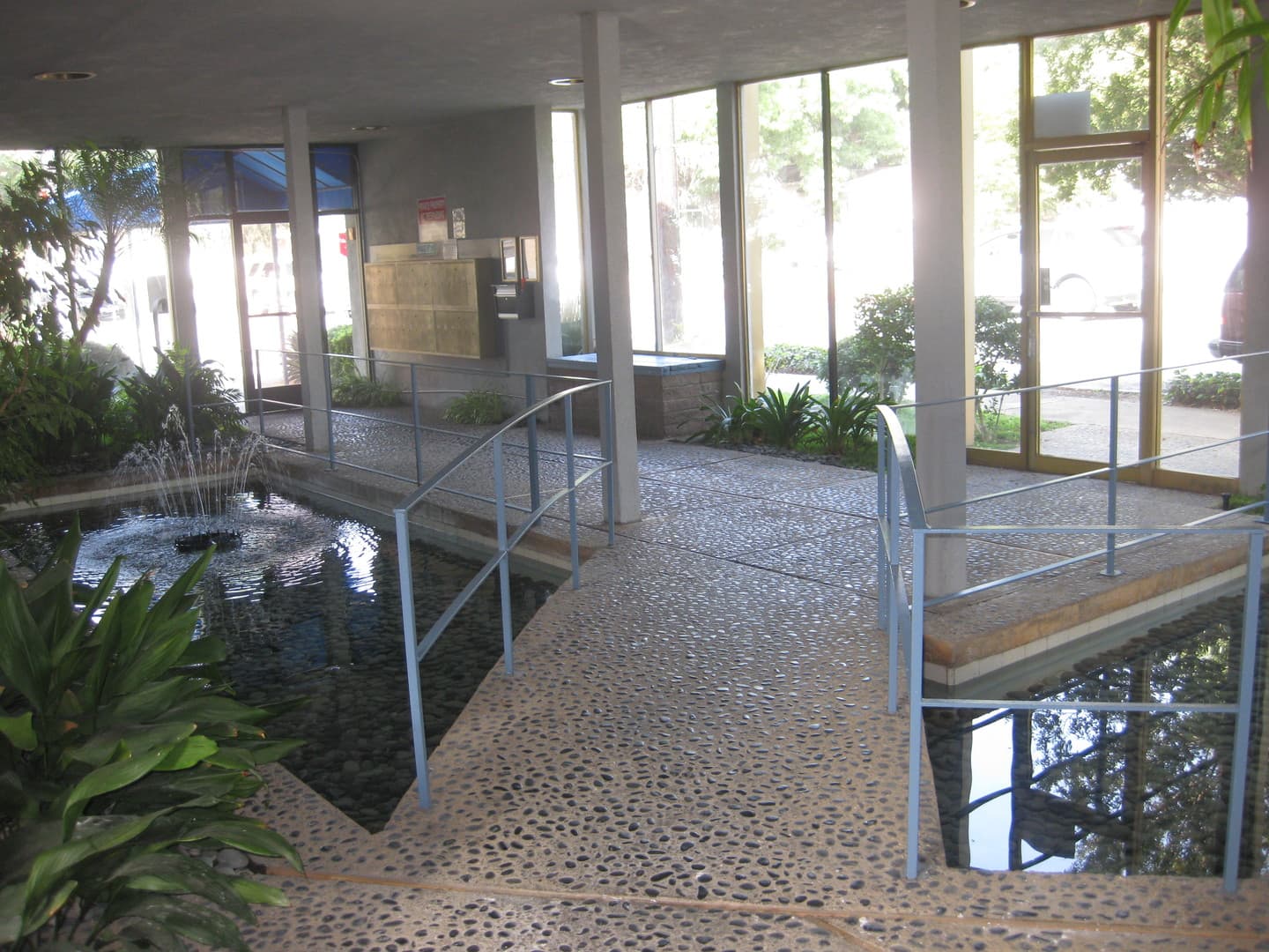 Northridge Apartment: 8830 Etiwanda Ave