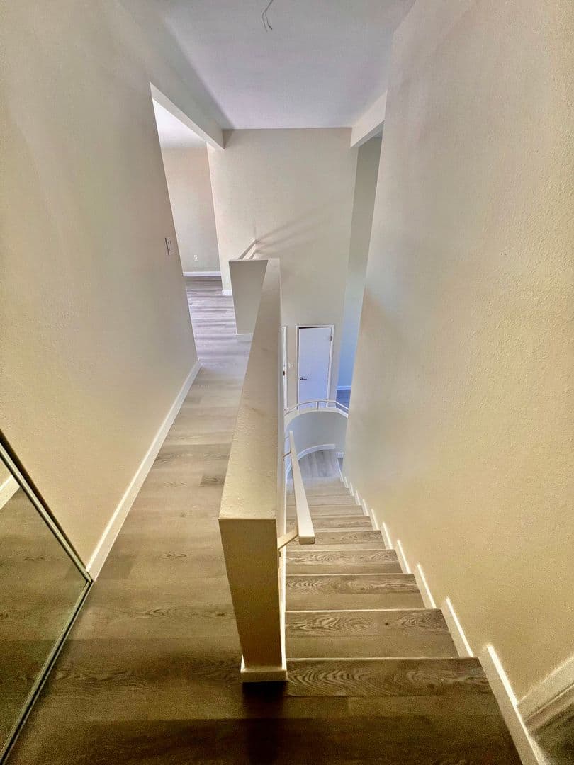 Van Nuys Apartment: 6943 Haskell Ave.