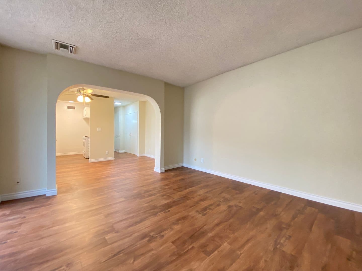 Los Angeles Apartment: 3400 Ben Lomond Place