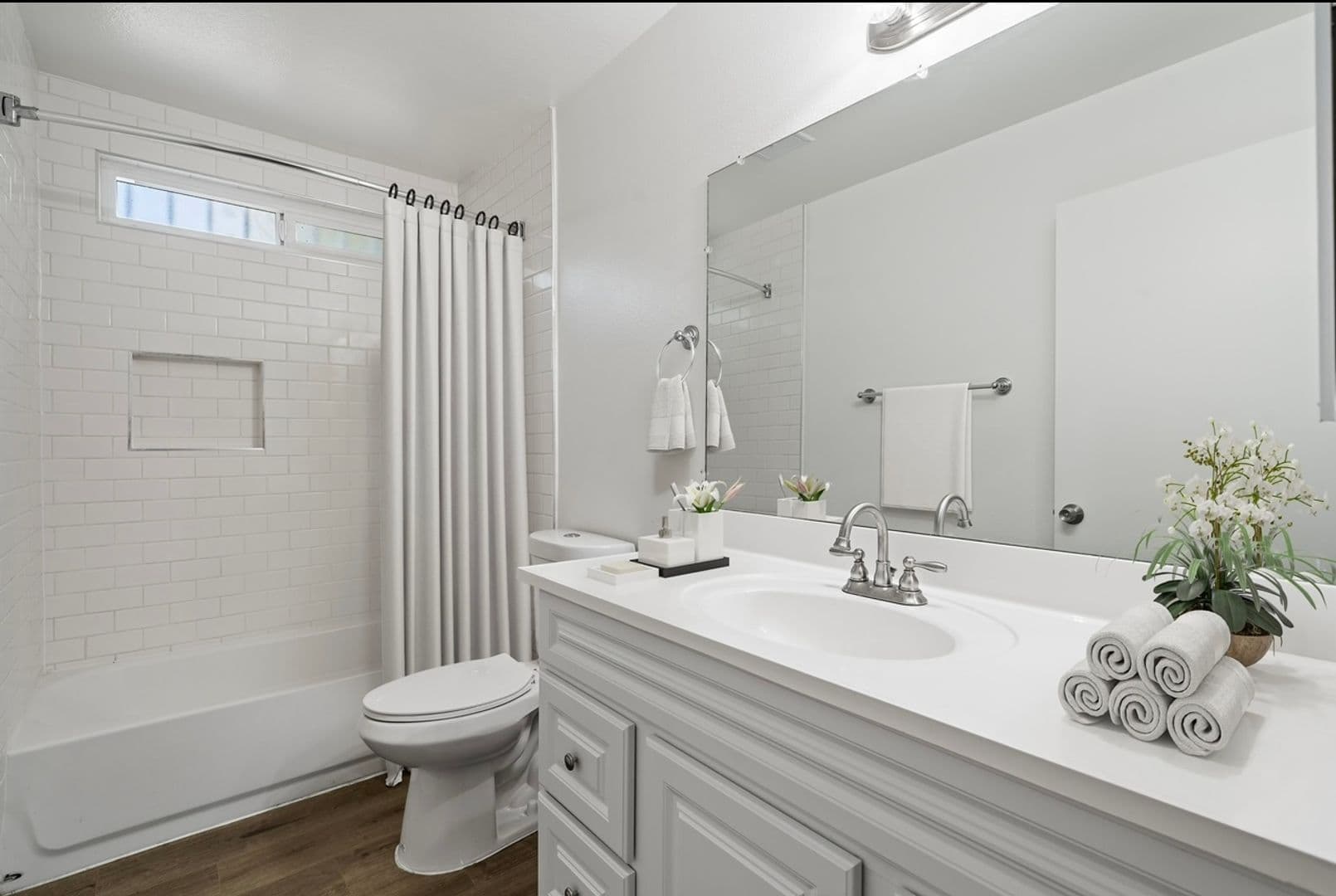 Los Angeles Apartment: 615 N. Juanita Ave