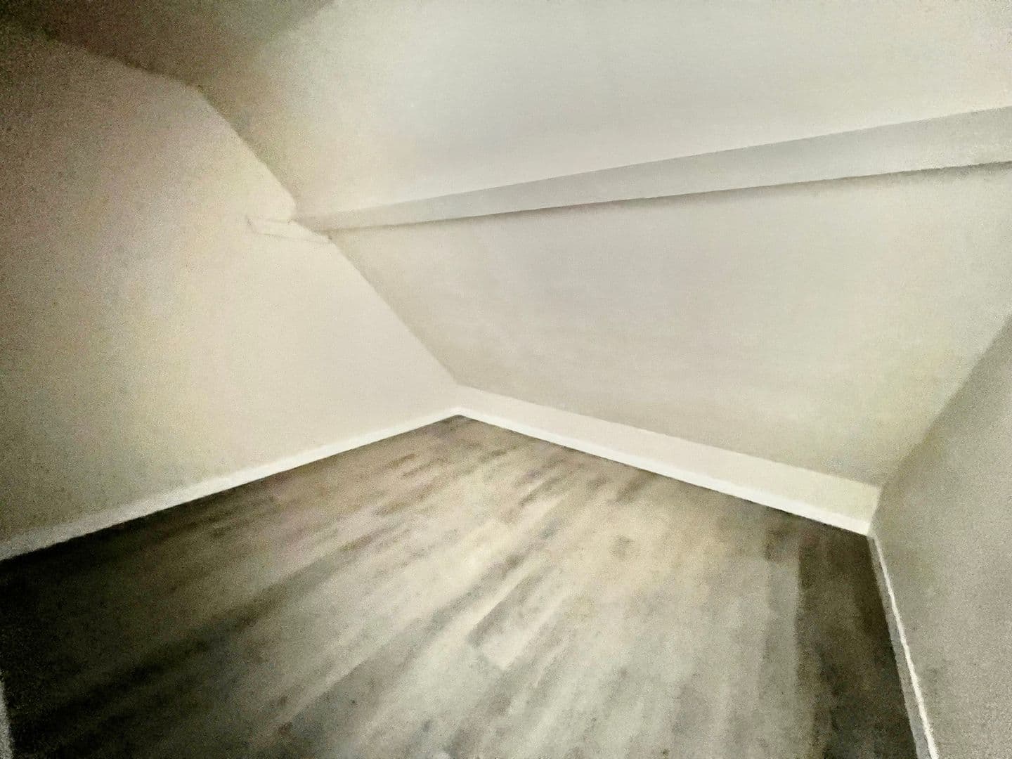 Van Nuys Apartment: 6943 Haskell Ave.