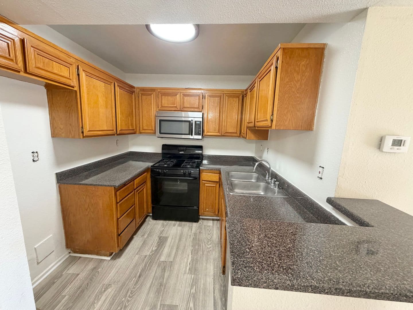 Canoga Park Apartment: 7020  Remmet Ave.