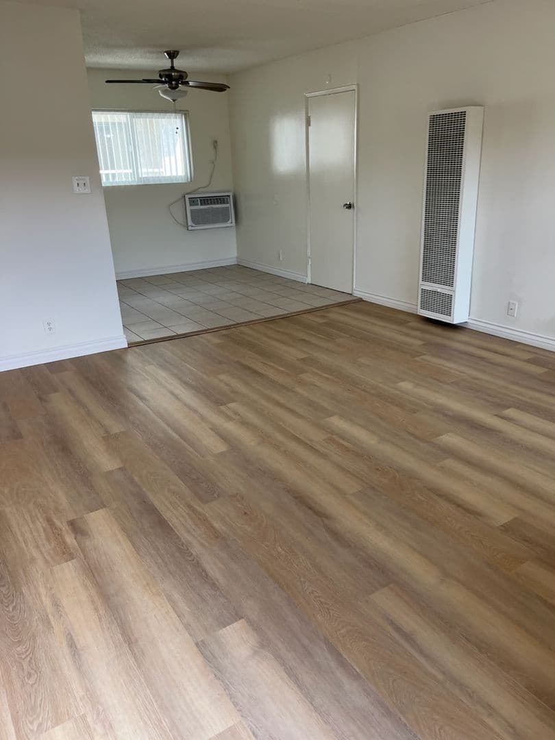 No. Hollywood Apartment: 7616 Fulton Avenue