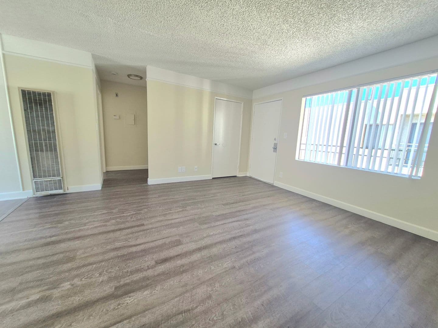 Northridge Apartment: 17841 Lassen Street