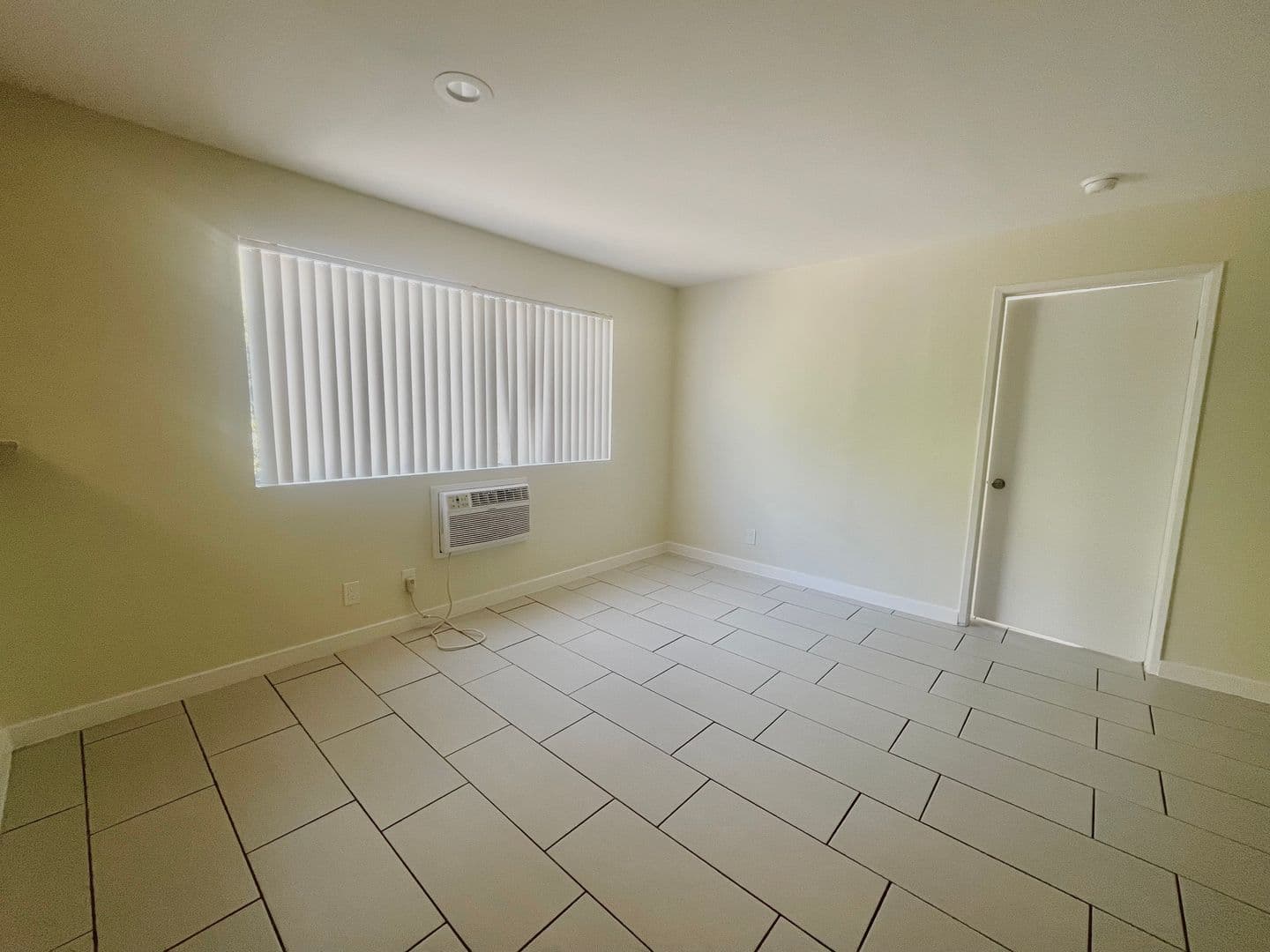 Pacoima Apartment: 10800 Glenoaks Blvd.