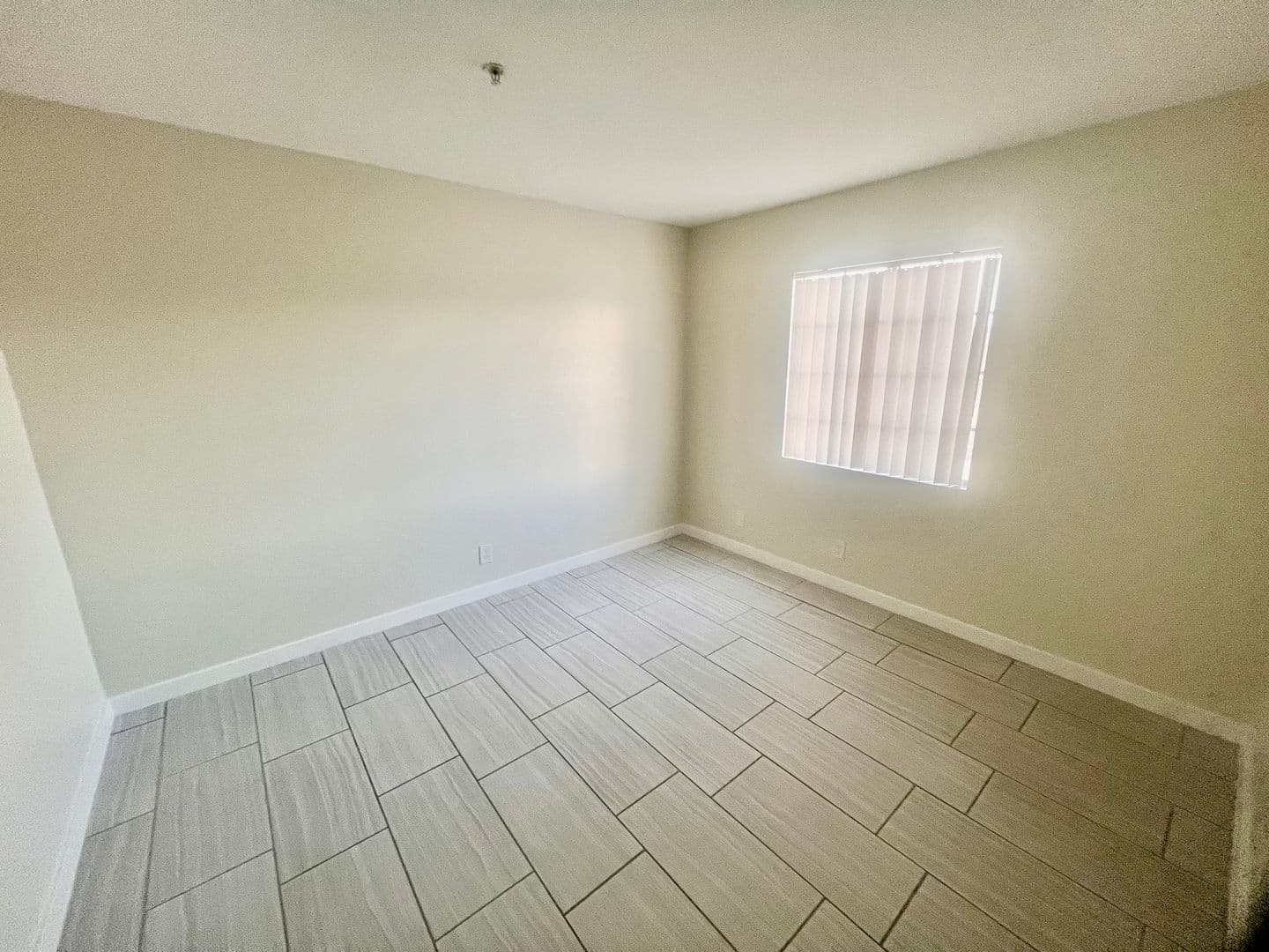 North Hollywood Apartment: 6241 Beck Ave.